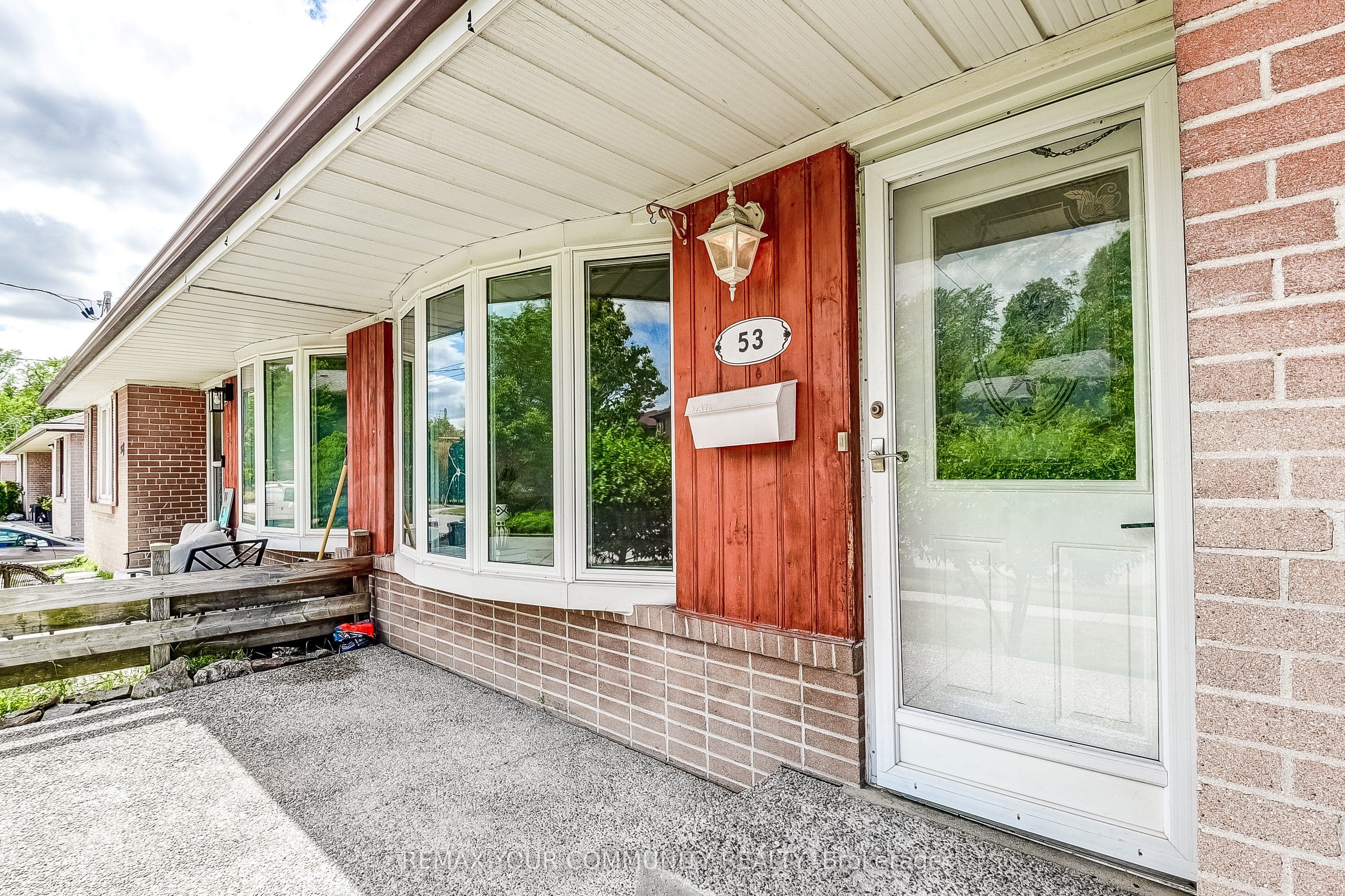 53 Glory Crescent, Toronto, ON M1E 2B9