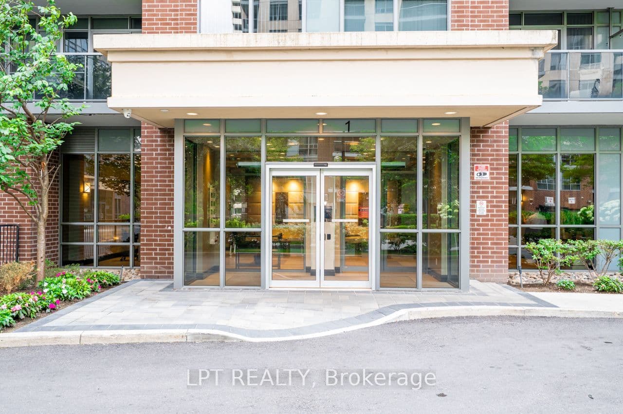 1 Michael Power Place 1513, Toronto, ON M9A 0A1