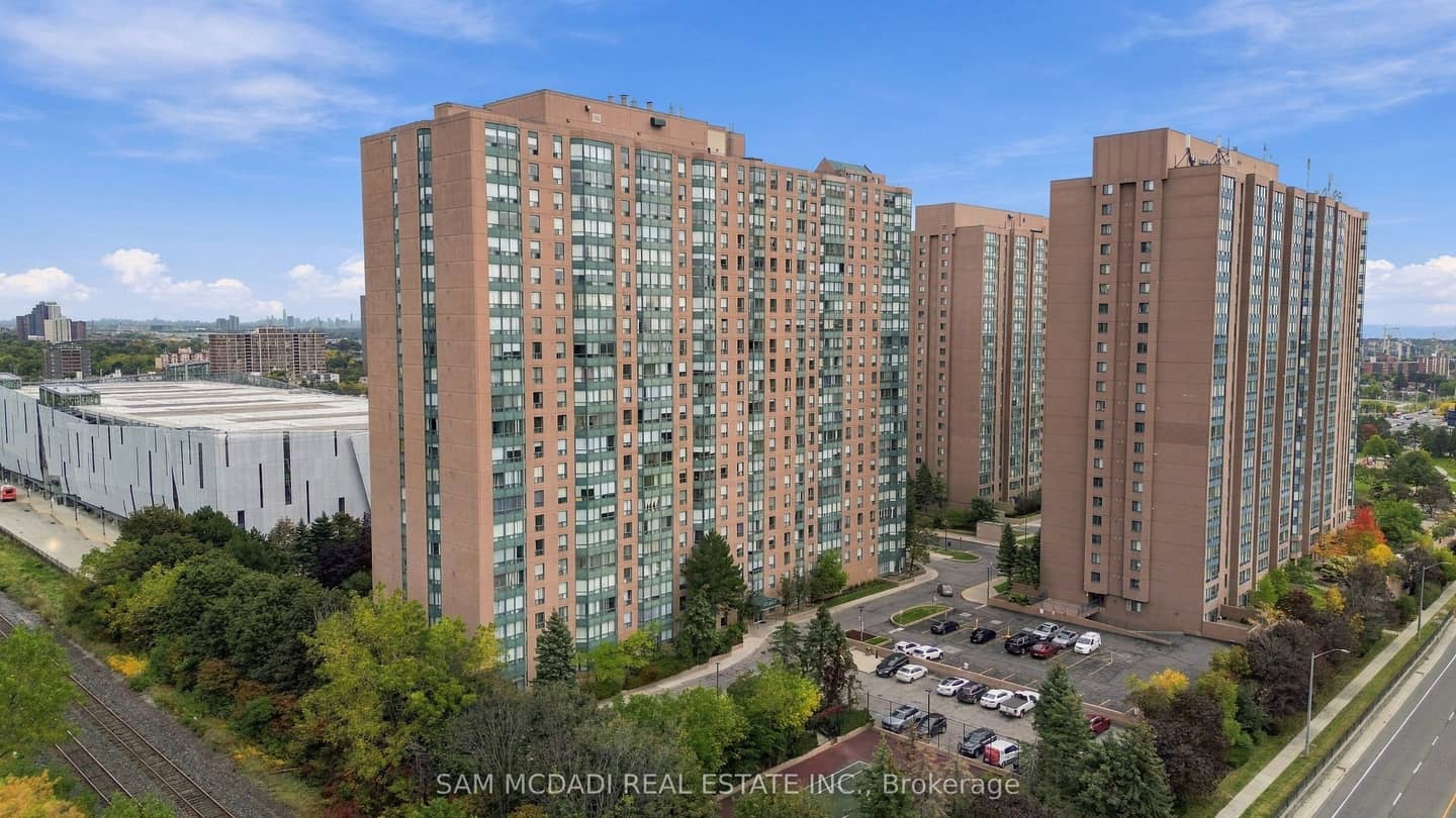 135 Hillcrest Avenue 510, Mississauga, ON L5B 4B1