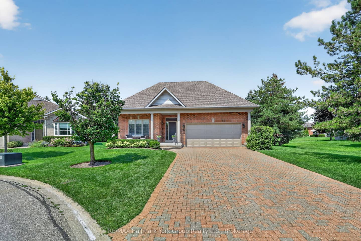 26 Hagen Hollow, Whitchurch-Stouffville, ON L4A 1N3