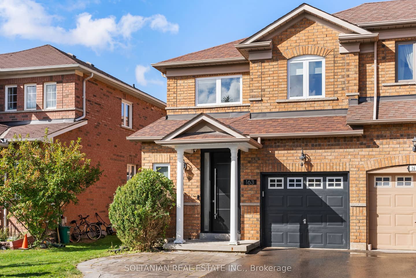 163 Wildberry Crescent, Vaughan, ON L4H 2E8