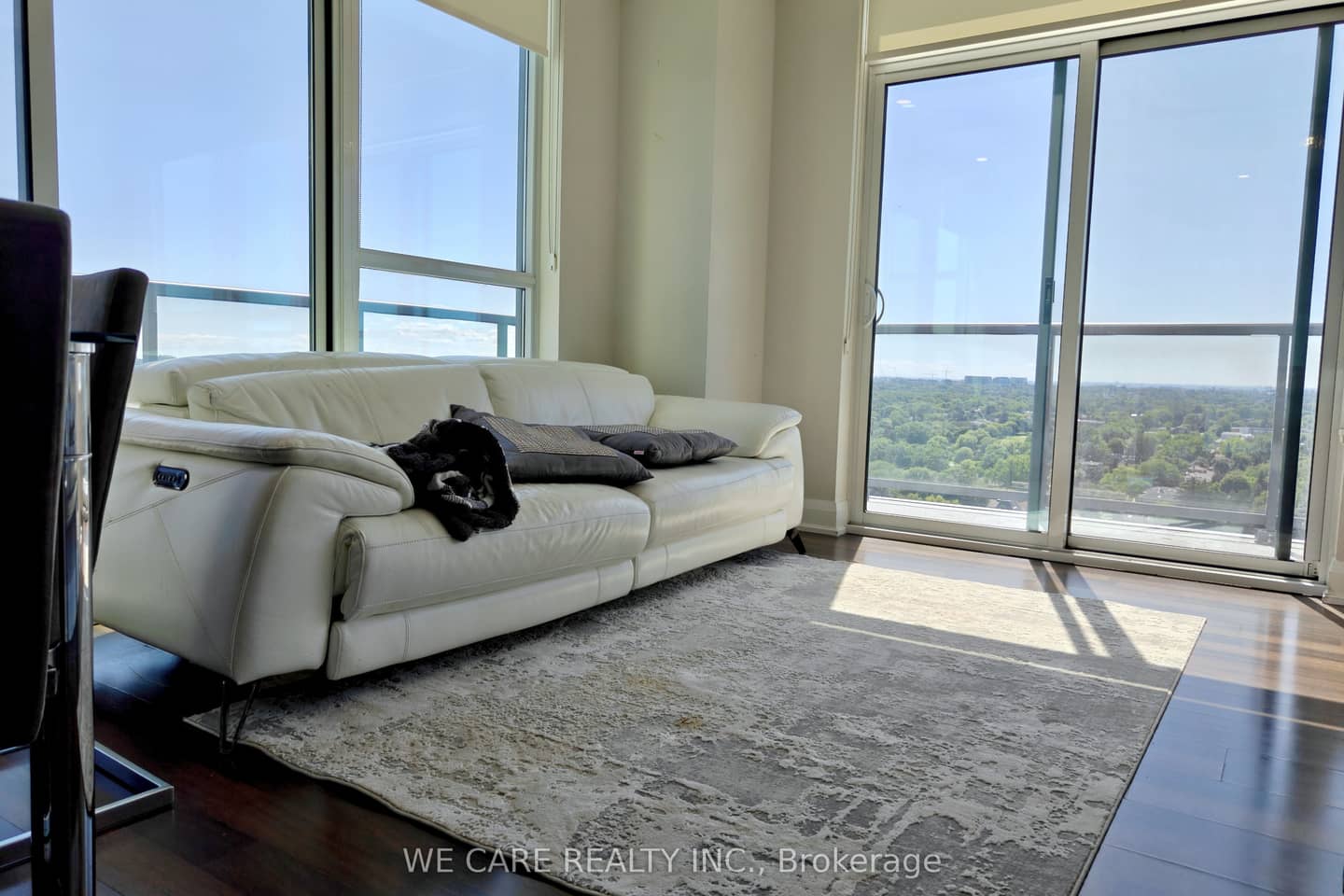 68 Canterbury Place PH05, Toronto, ON M2N 0H8