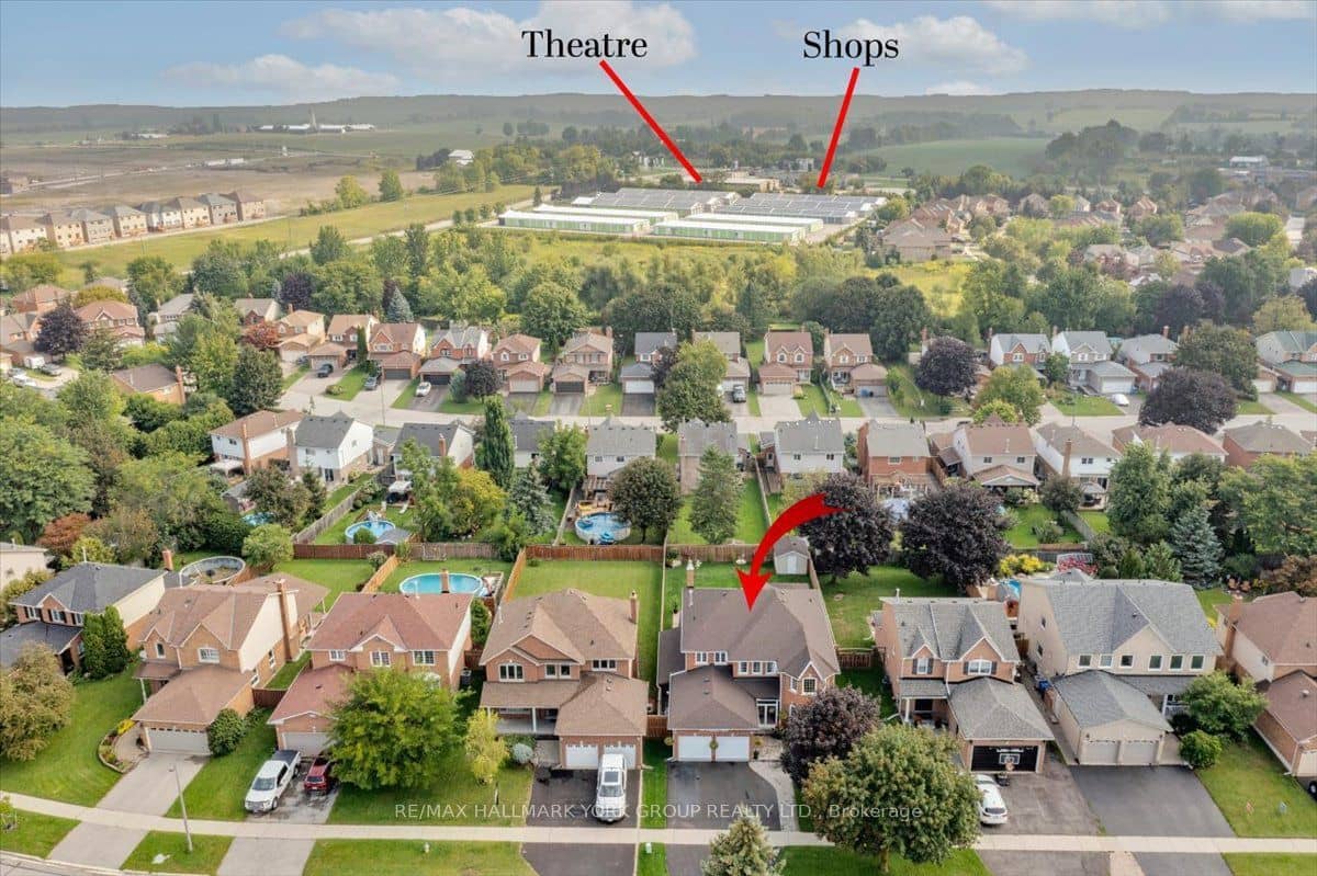 151 Natanya Boulevard, Georgina, ON L4P 3N2
