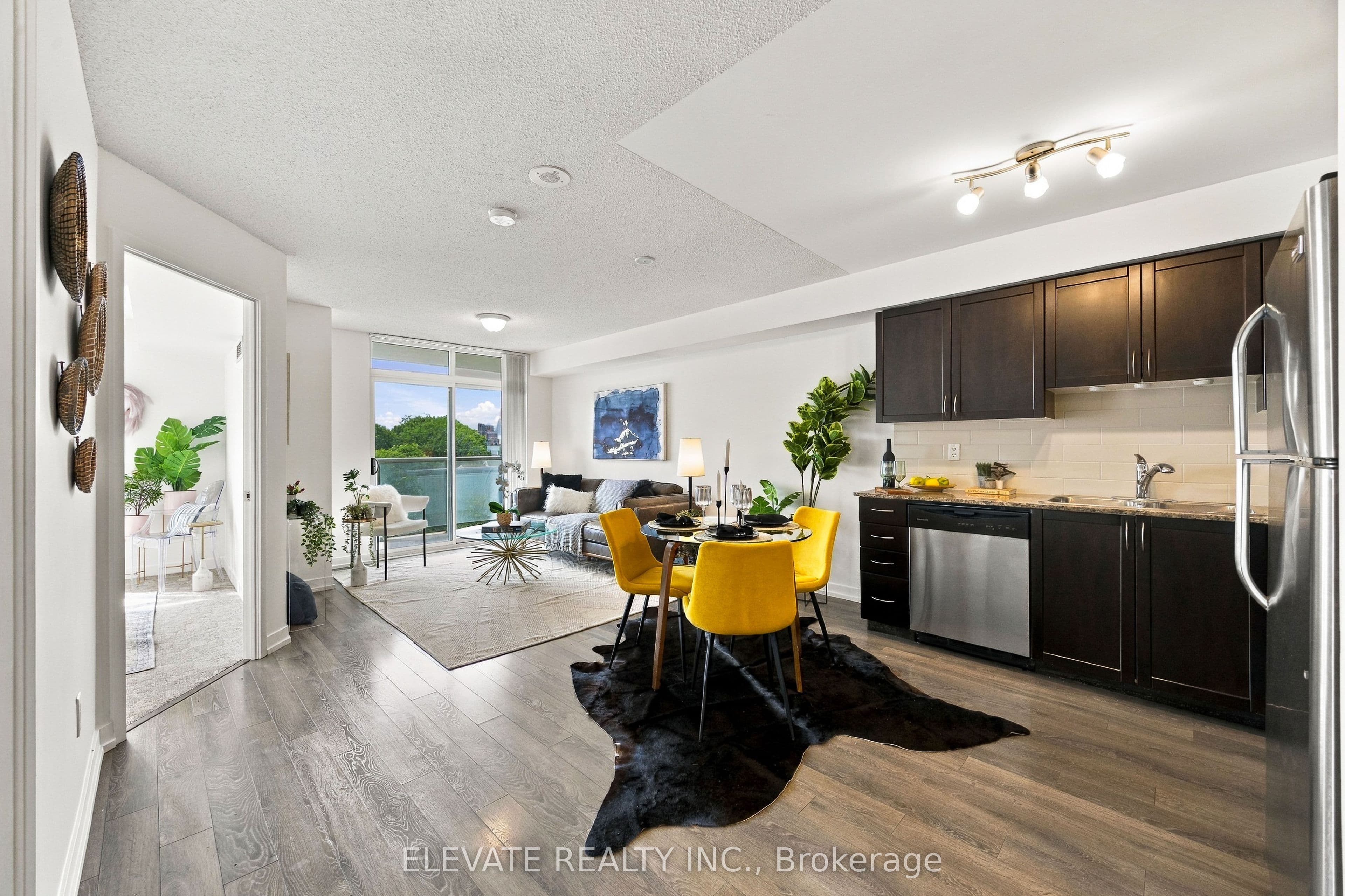 812 Lansdowne Avenue 408, Toronto, ON M6H 4K5