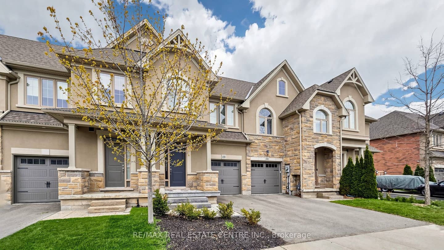 2350 Natasha Circle, Oakville, ON L6M 1N9