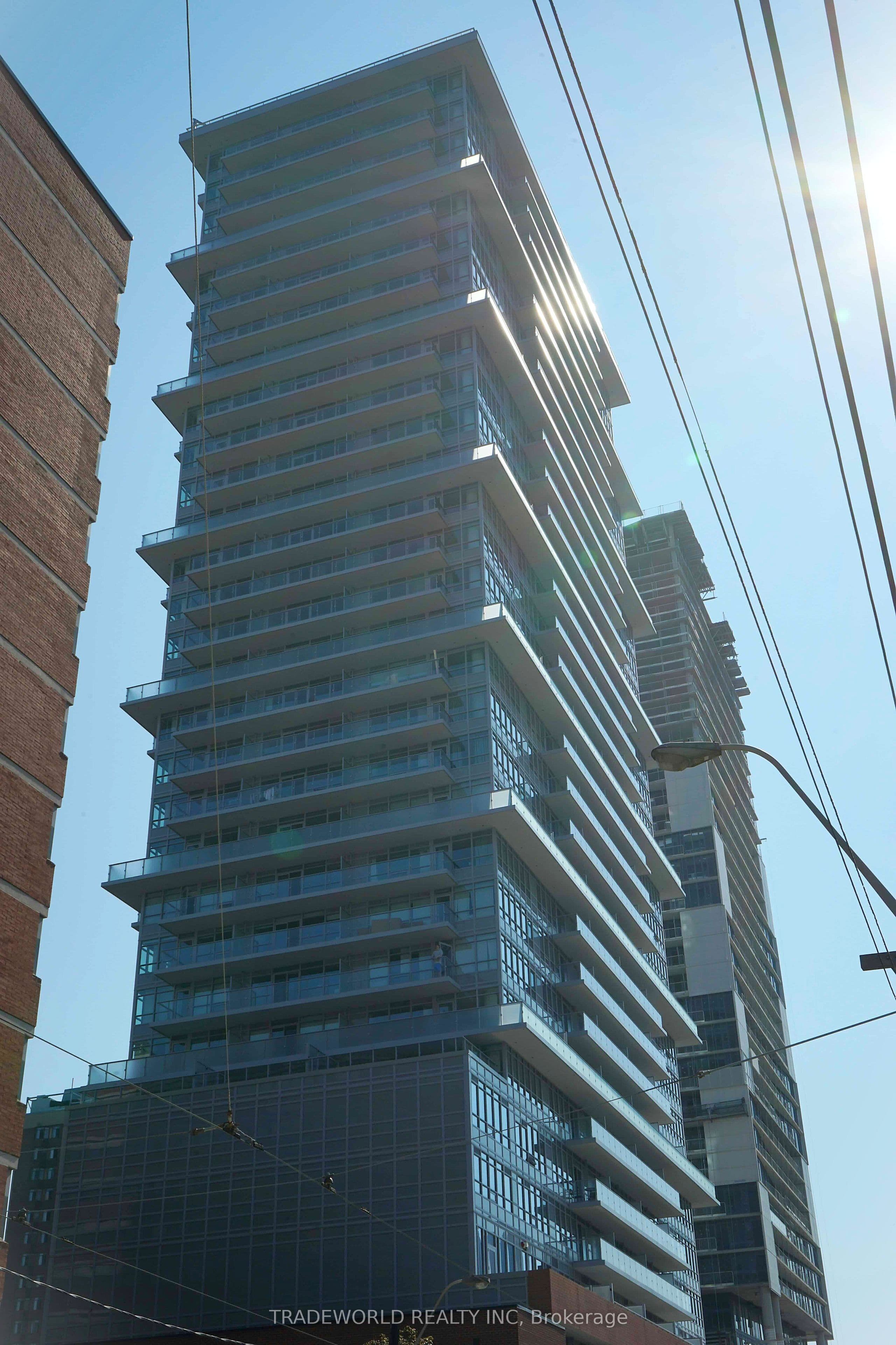 365 Church Street 1807, Toronto, ON M5B 0B5