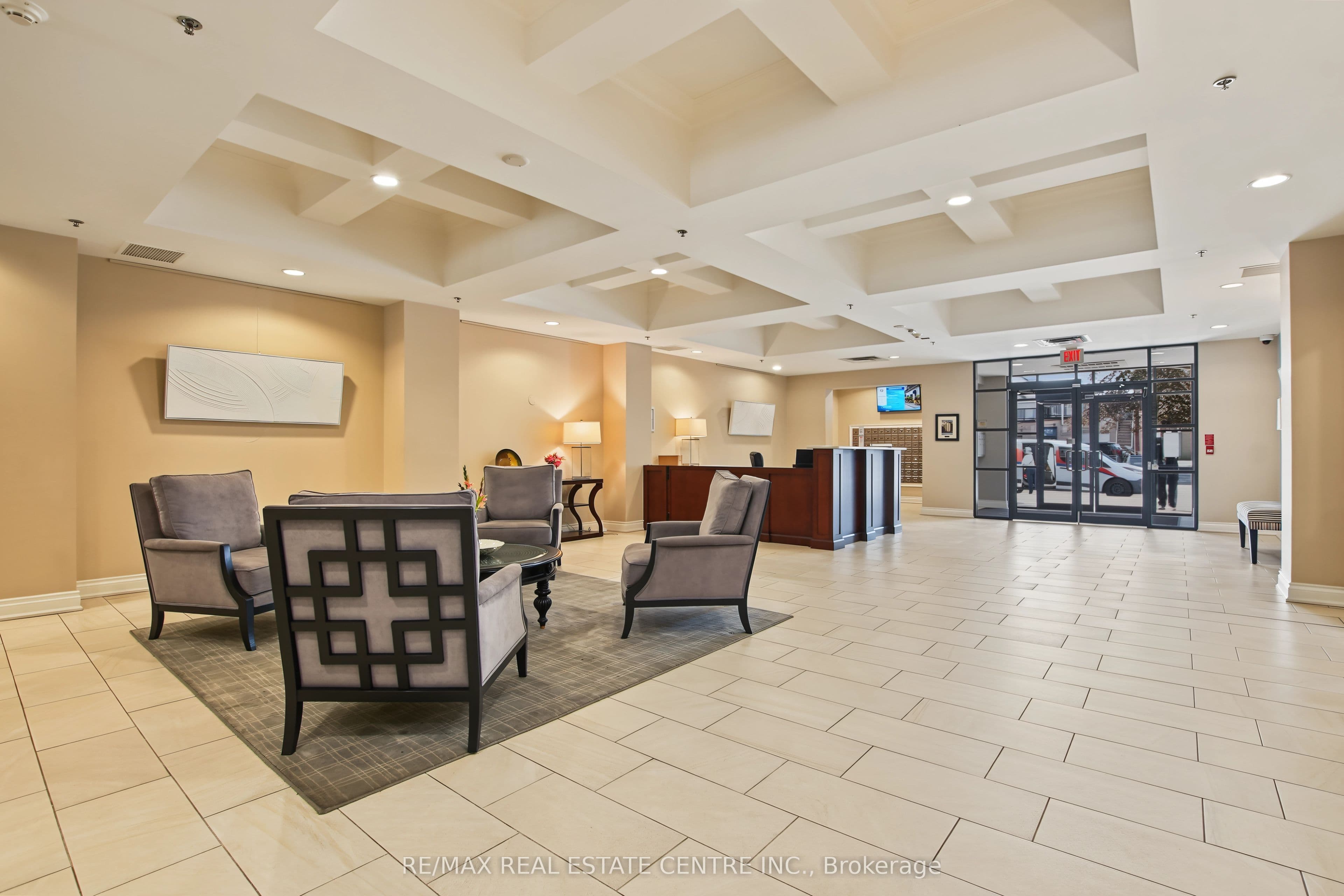 399 Elizabeth Street 903, Burlington, ON L7R 0A4