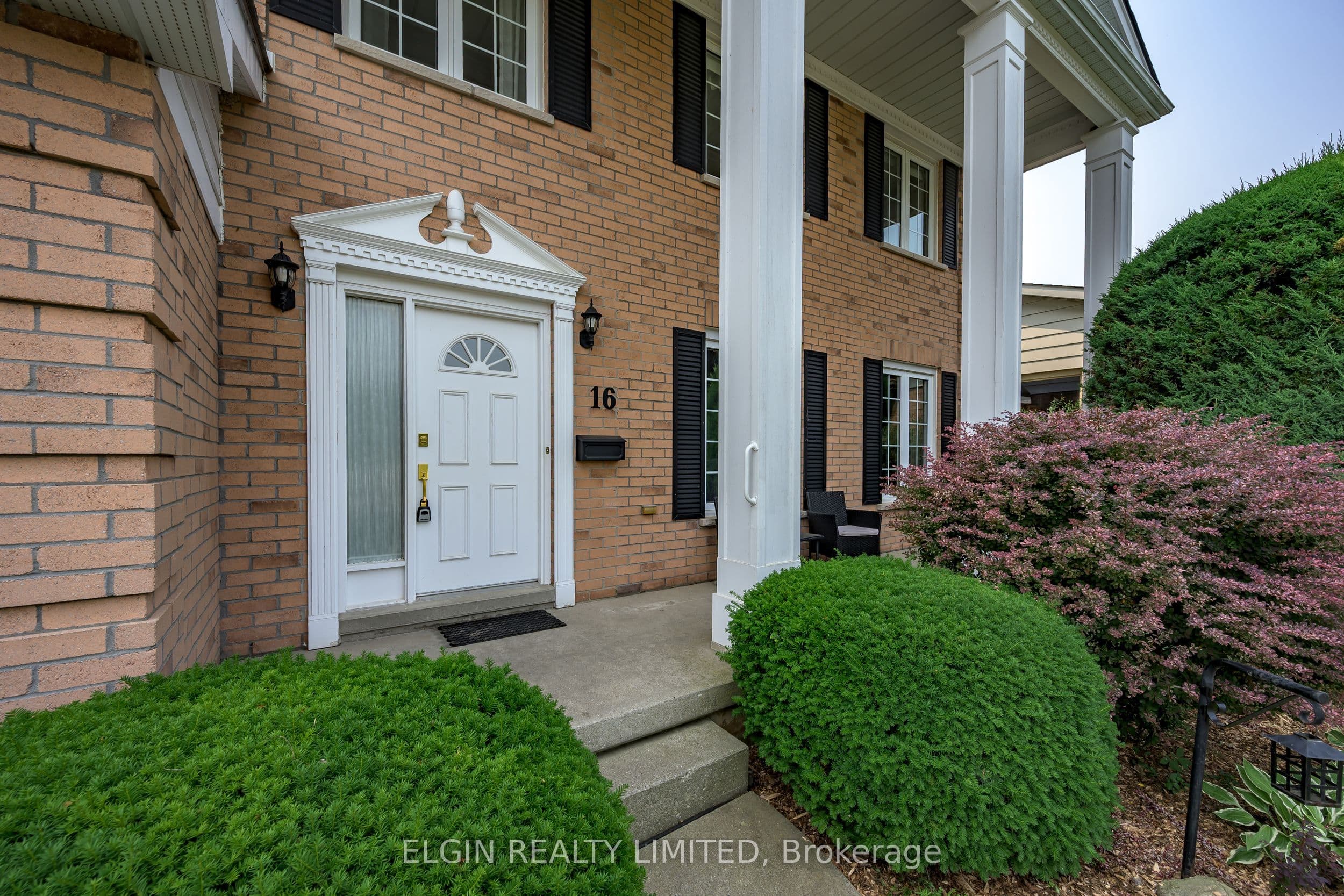 16 Massey Drive, St. Thomas, ON N5R 5M6