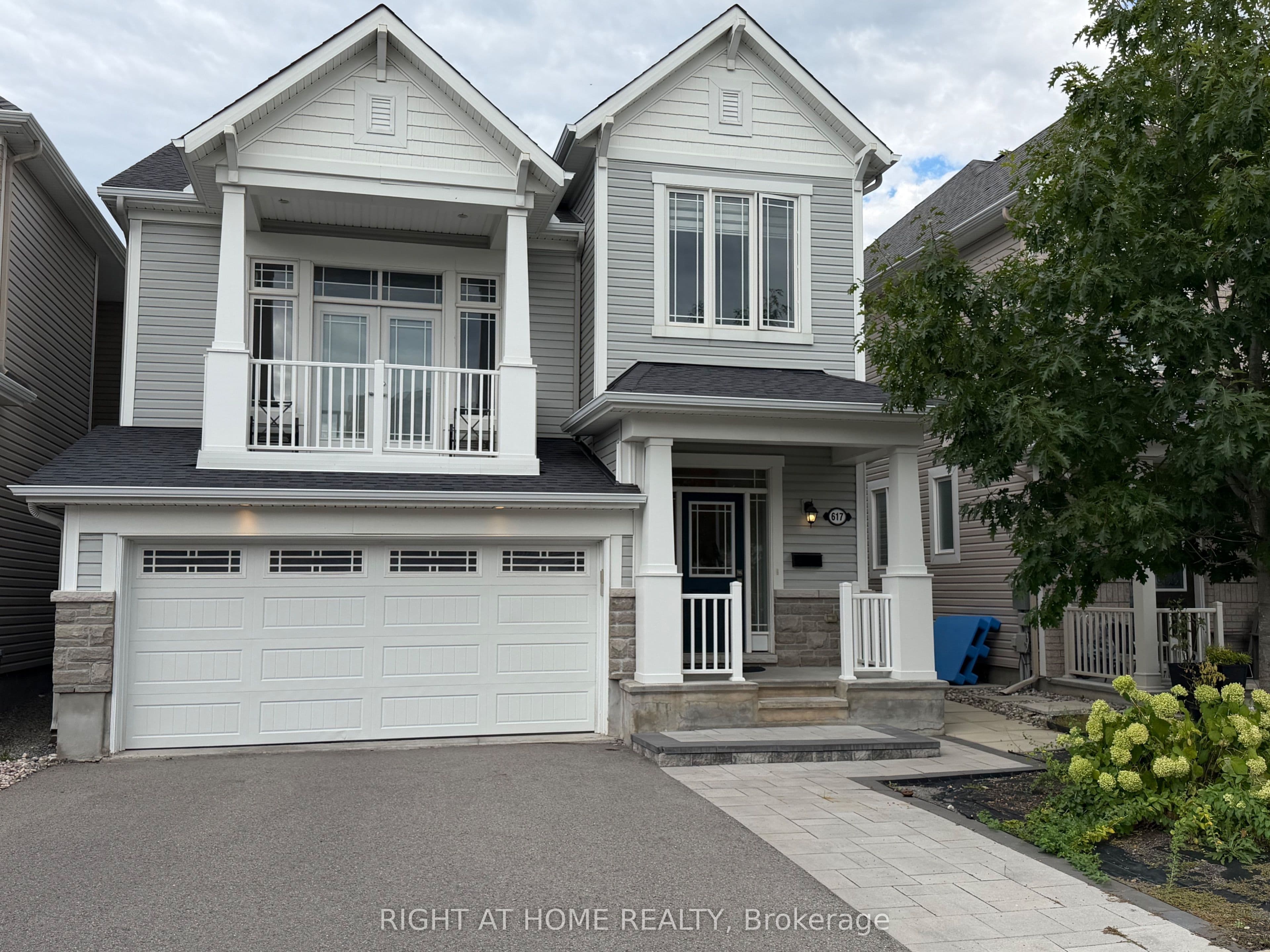 617 Silver Spruce Way, Kanata, ON K2M 2T6