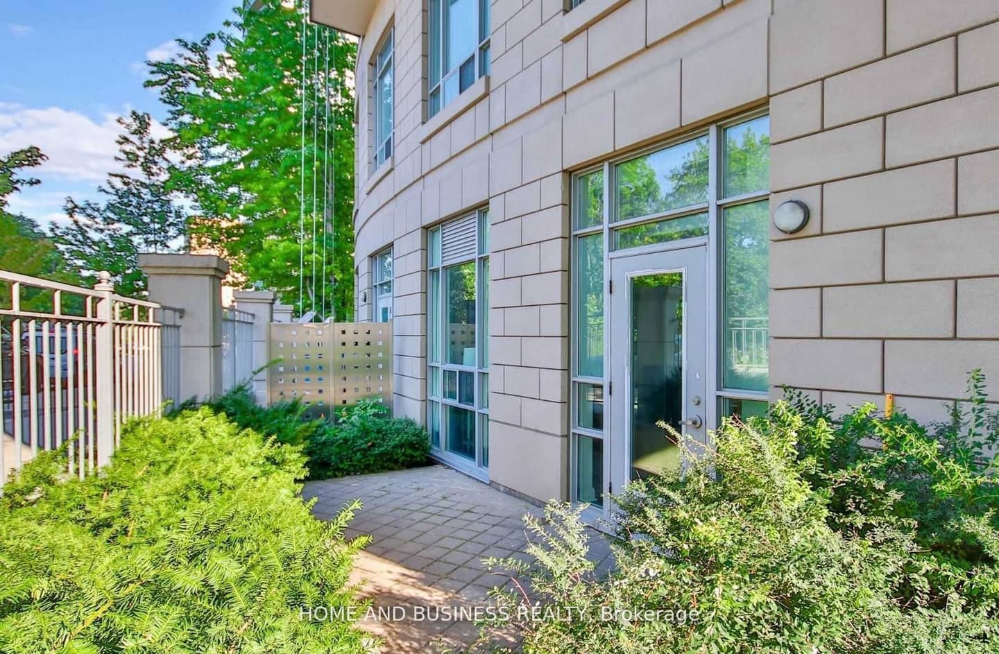 80 Absolute Avenue 101, Mississauga, ON L4Z 0A5