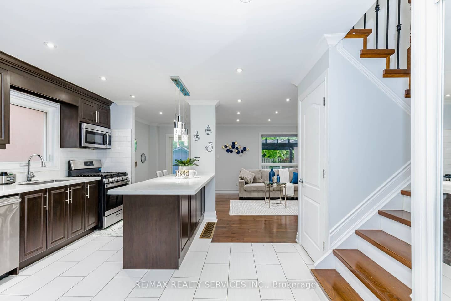 20 Murdoch Drive, Brampton, ON L6X 3Y2