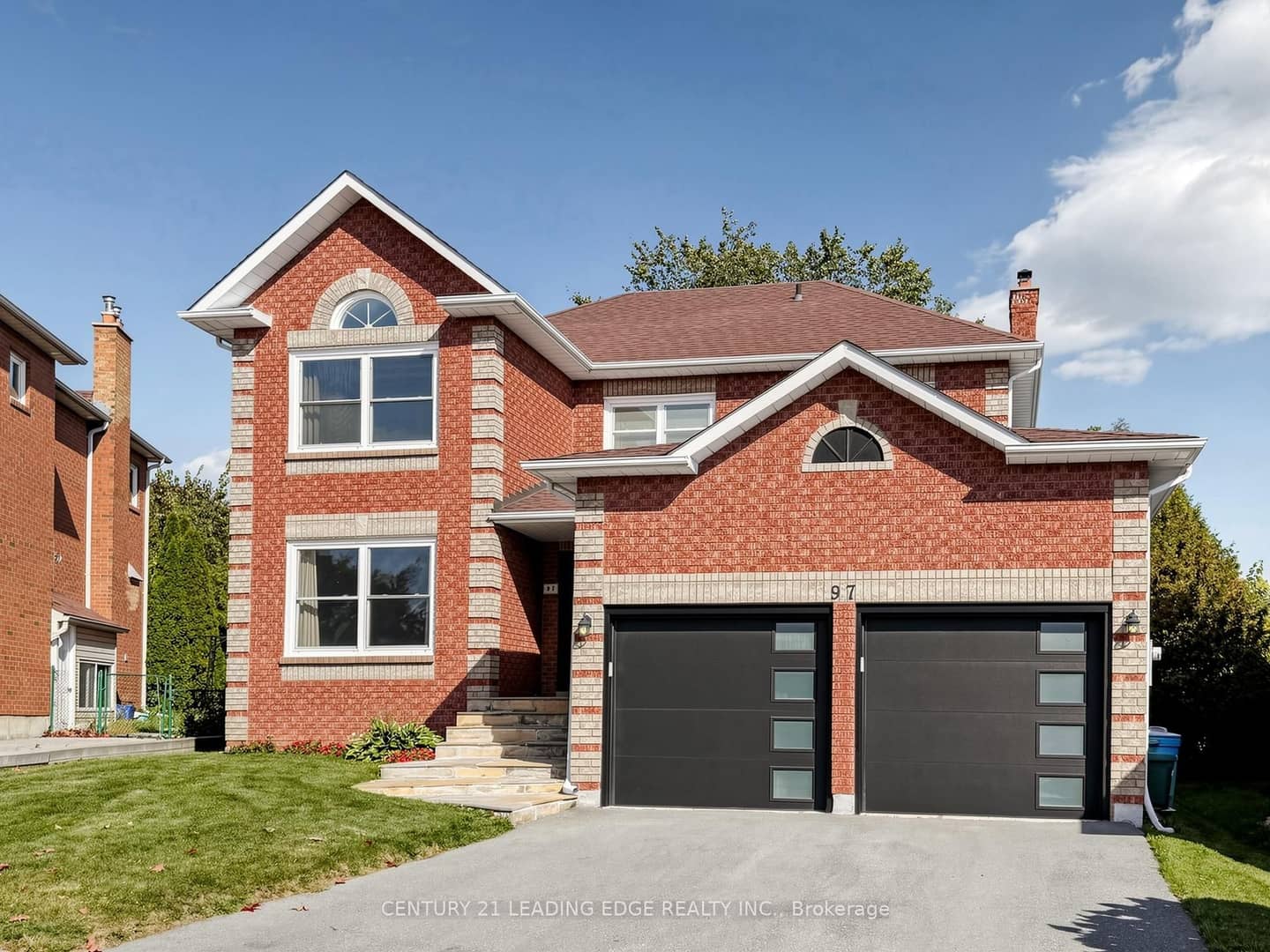 97 Tulip Street, Georgina, ON L4P 1C6