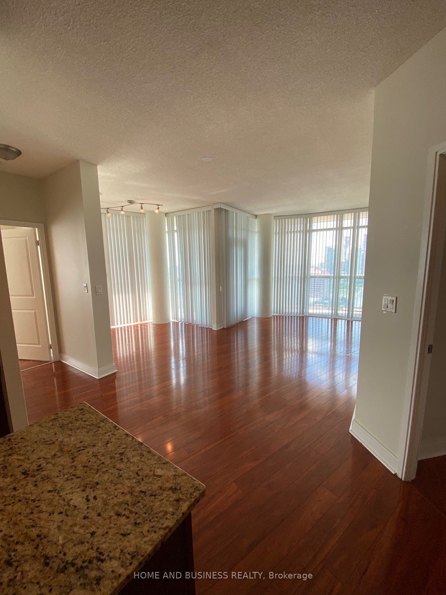 70 Absolute Avenue 2505, Mississauga, ON L4Z 0A4