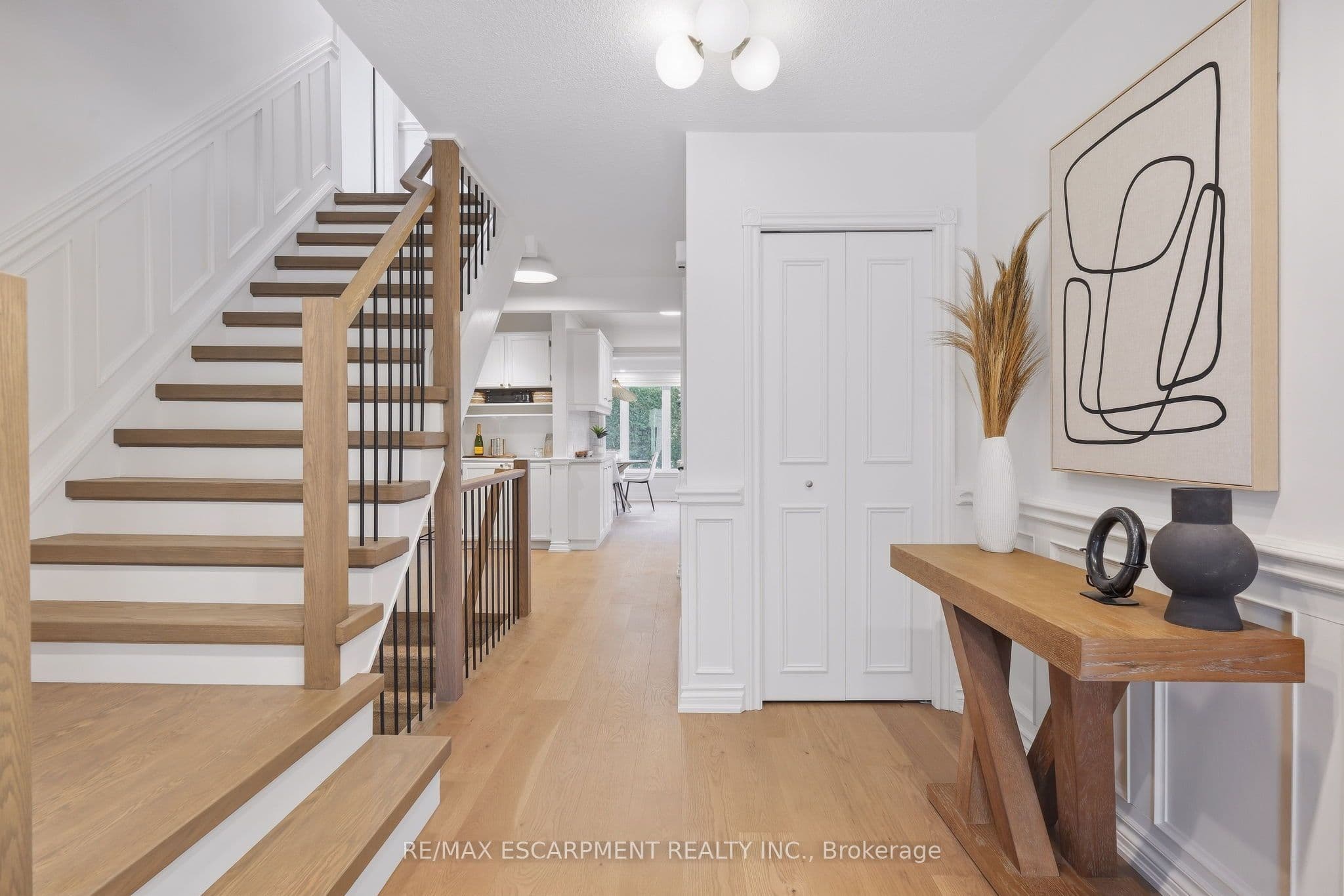 4159 Spruce Avenue, Burlington, ON L7L 1K8
