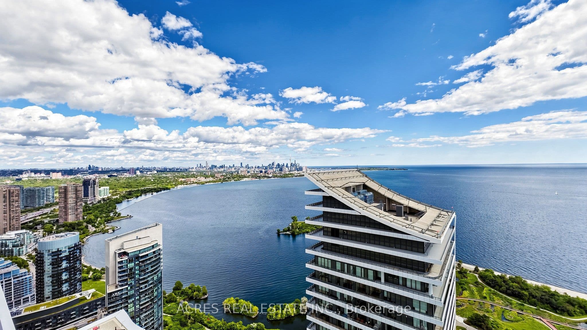 30 SHORE BREEZE Drive 5806, Toronto, ON M8V 0J1