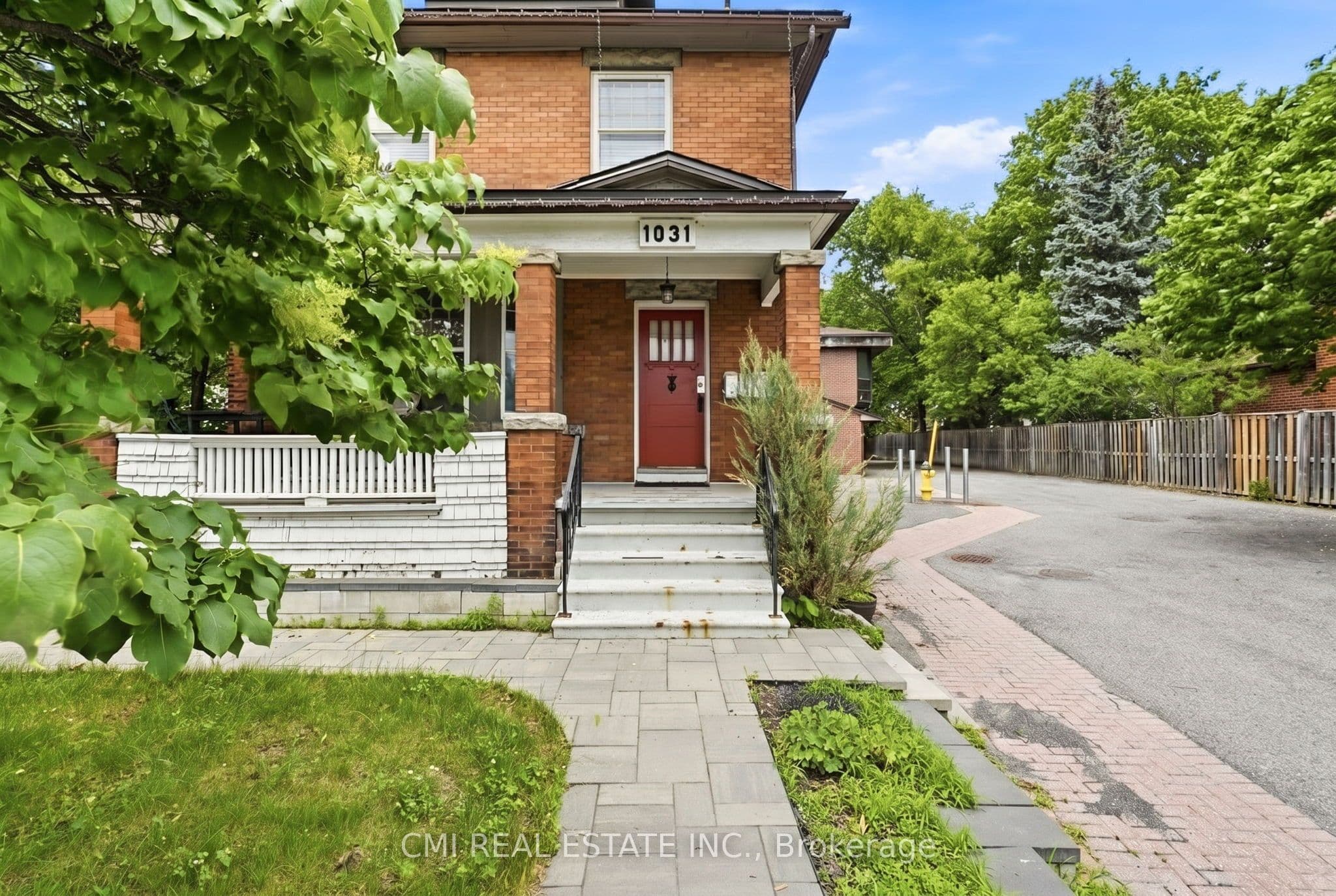 1031 Carling Avenue 1, Dows Lake - Civic Hospital and Area, ON K1Y 4E8