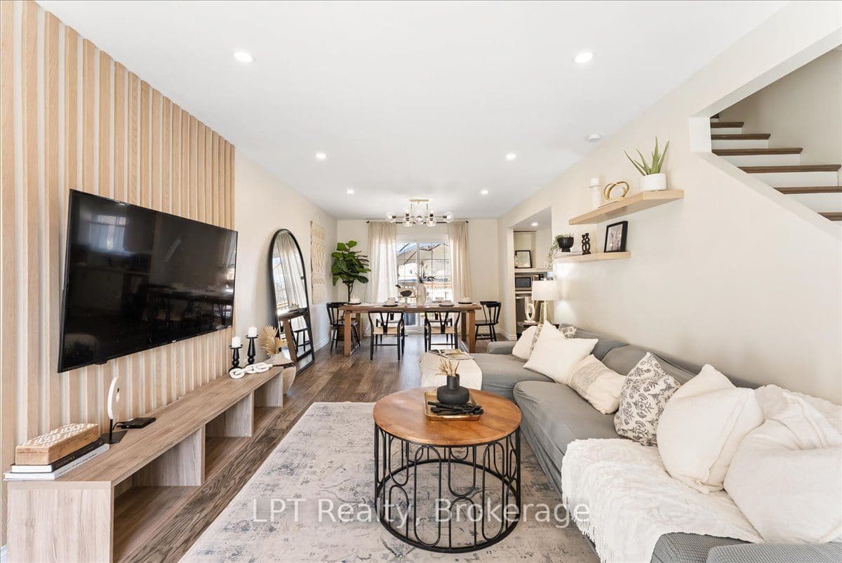 154 Beach Road, Georgina, ON L4P 2L7