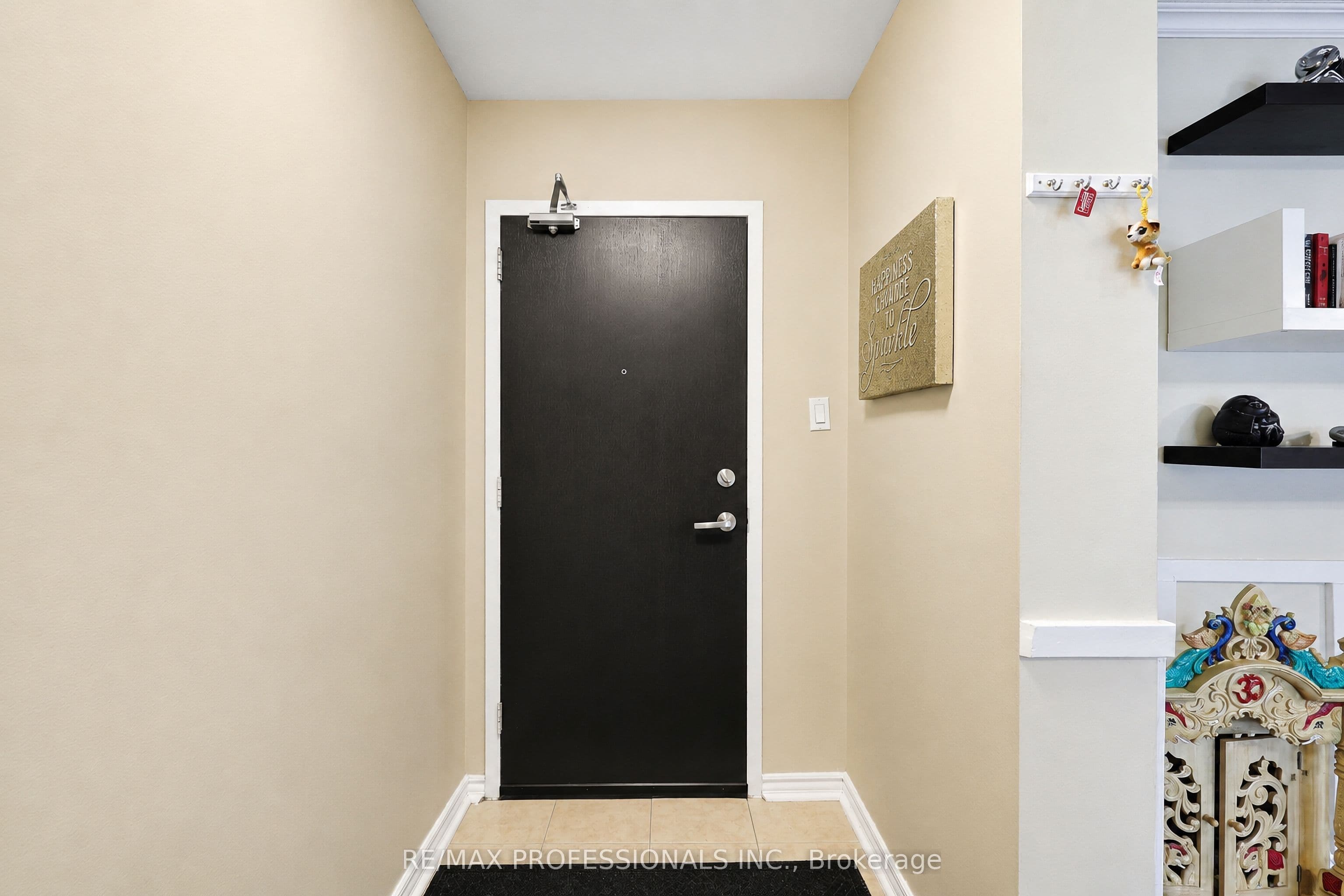 31 Four Winds Drive 209, Toronto, ON M3J 1K9
