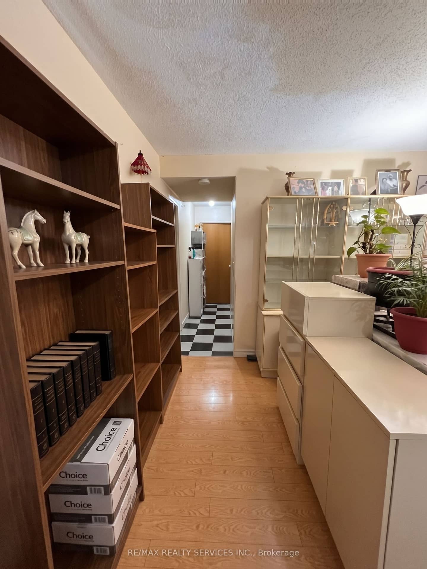 60 Stevenson Road 501, Toronto, ON M9V 2B4