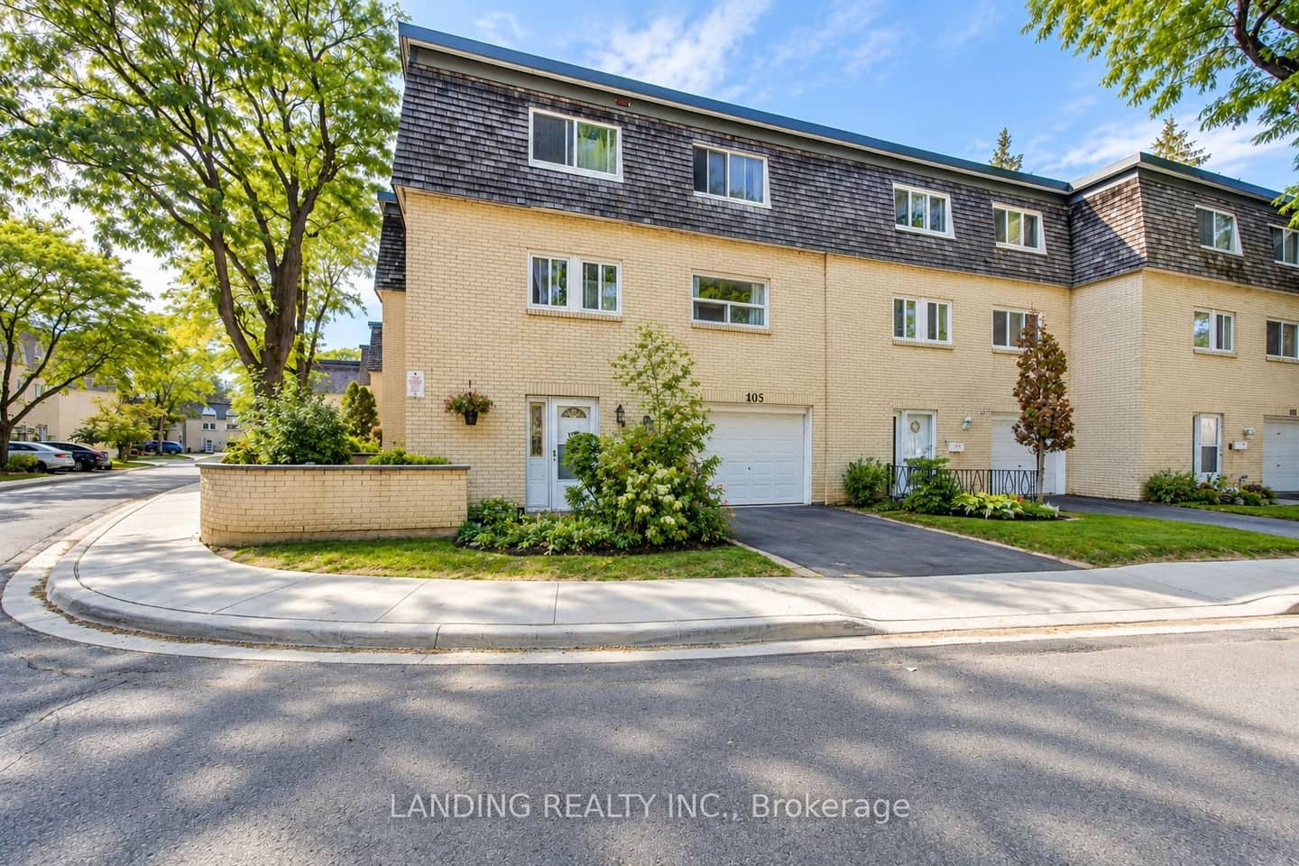 105 Courville Coachway N/A, Toronto, ON M2J 3V6