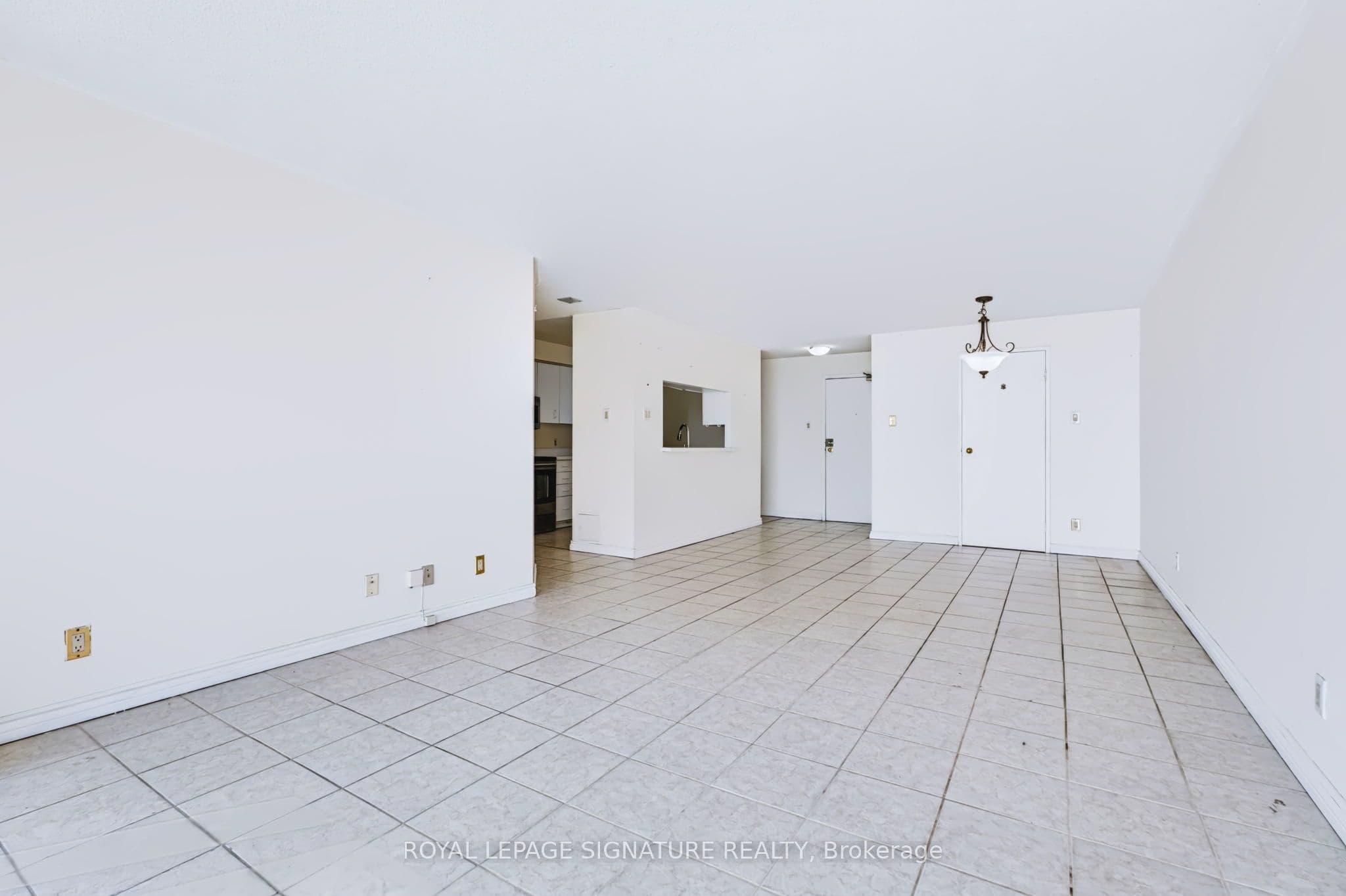 35 Trailwood Drive 2117, Mississauga, ON L4Z 3L6