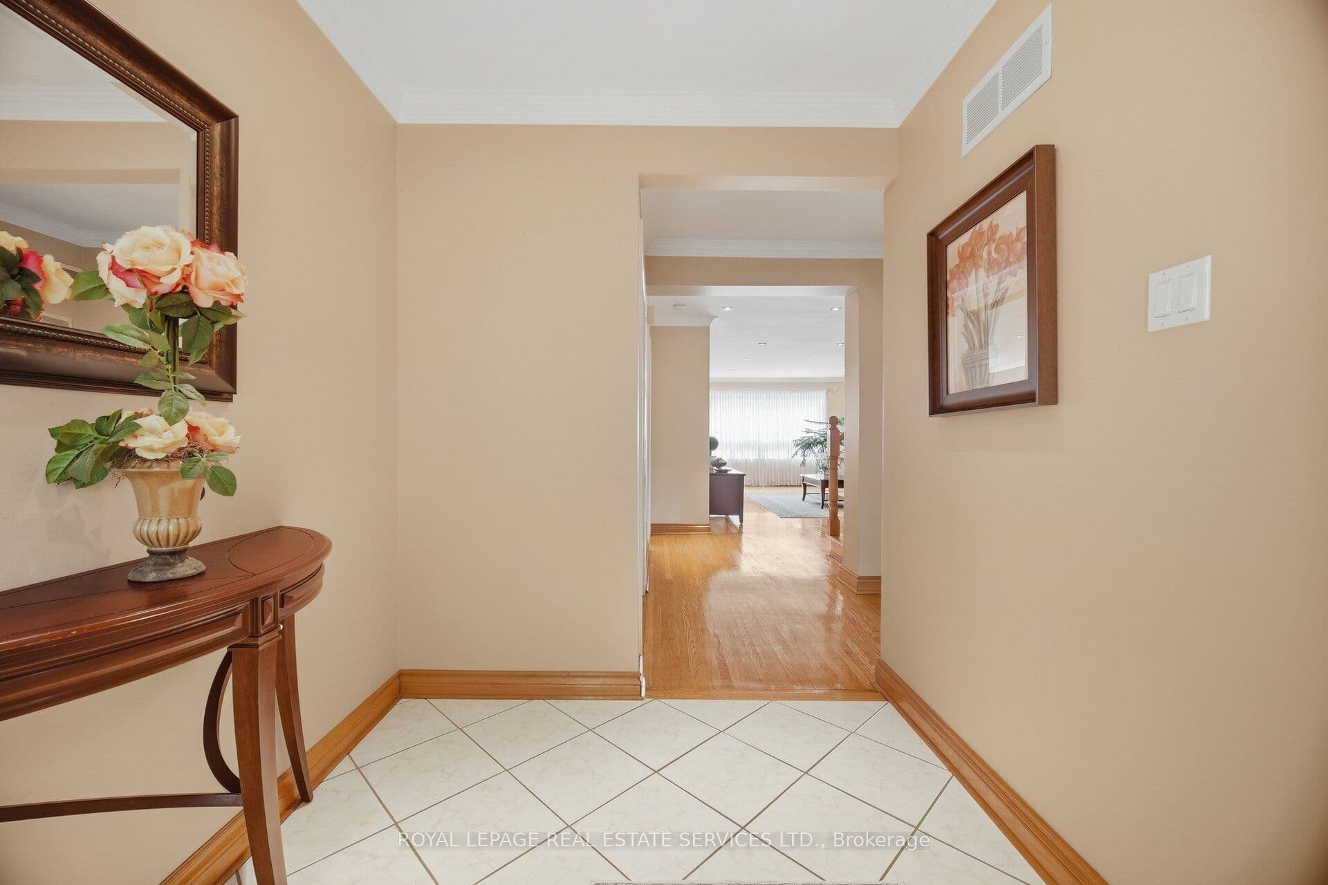1434 Thorndyke Crescent, Mississauga, ON L4X 1R3