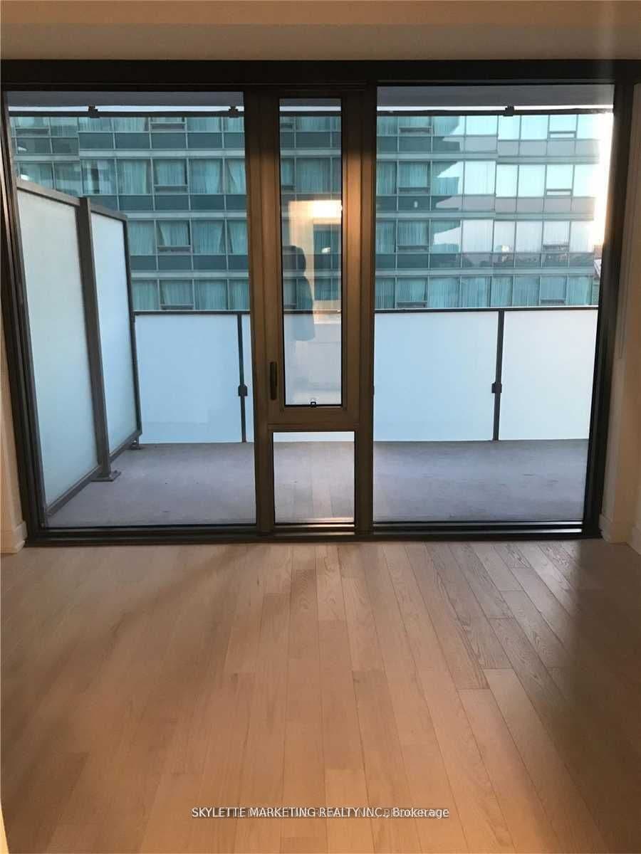 25 Richmond Street E 1011, Toronto, ON M5C 0A6