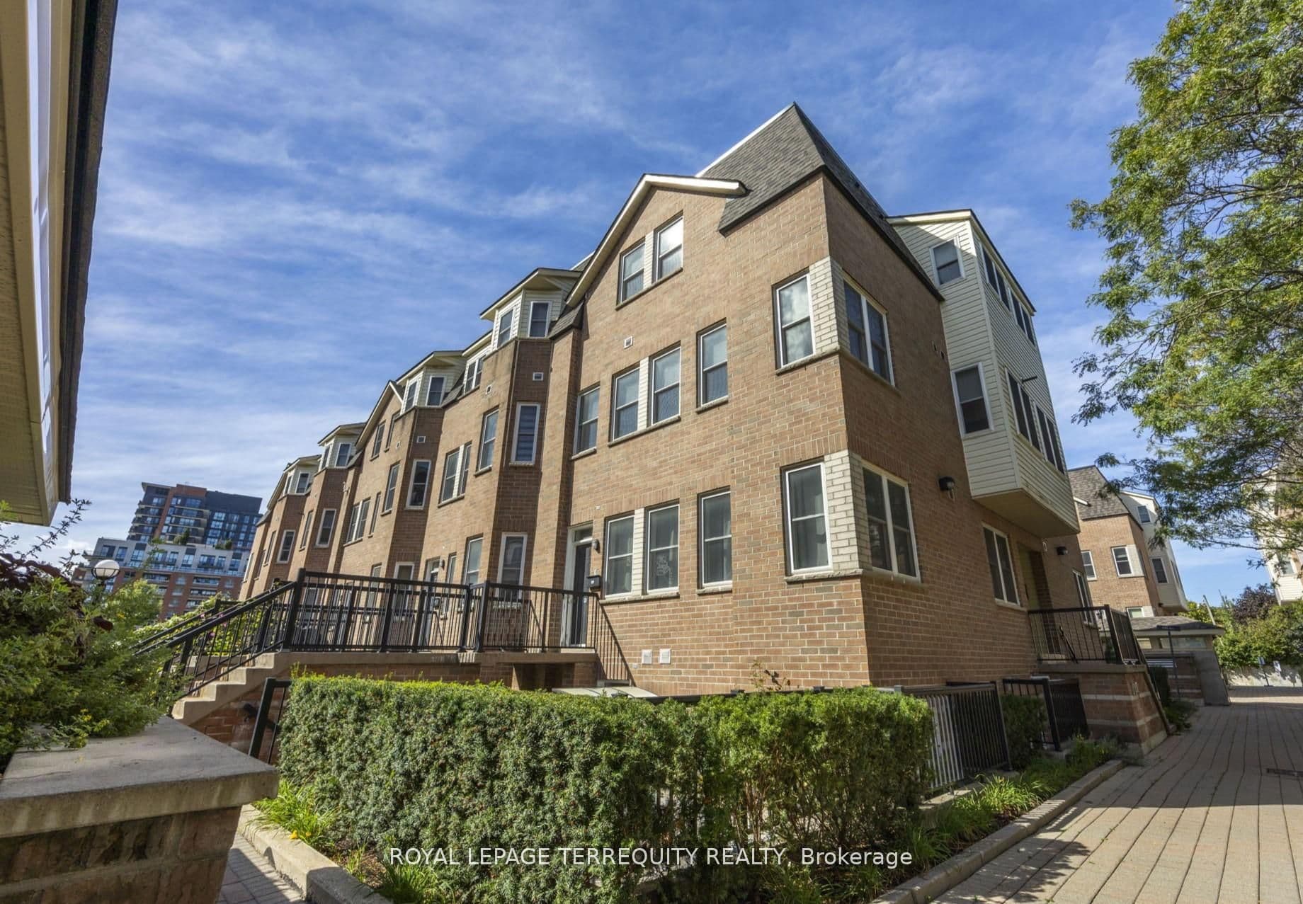 760 Lawrence Avenue W 129, Toronto, ON M6A 3E7