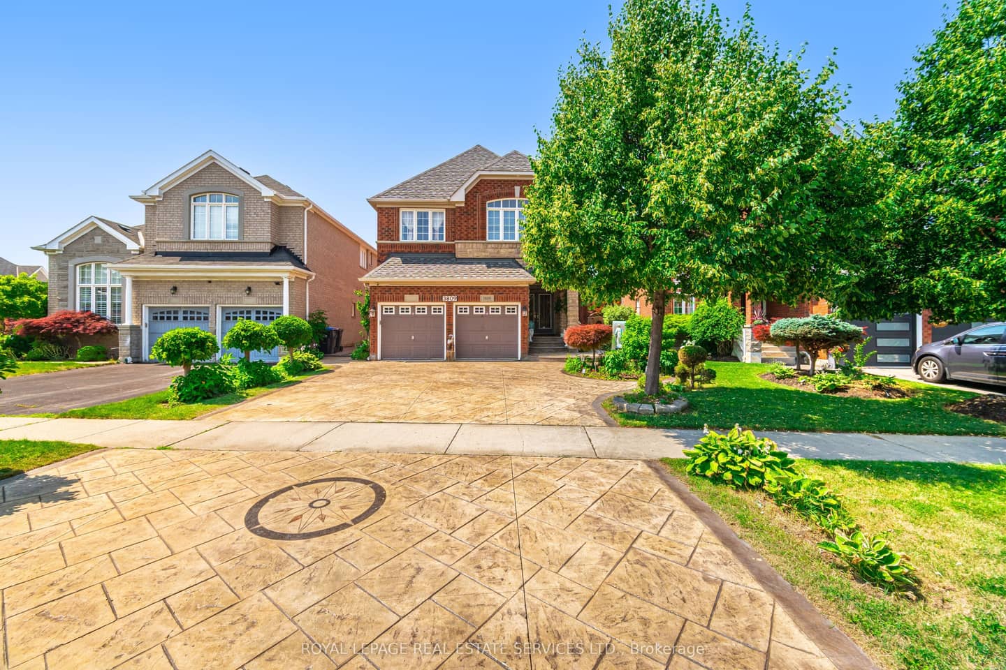3809 Candlelight Drive, Mississauga, ON L5M 8A8