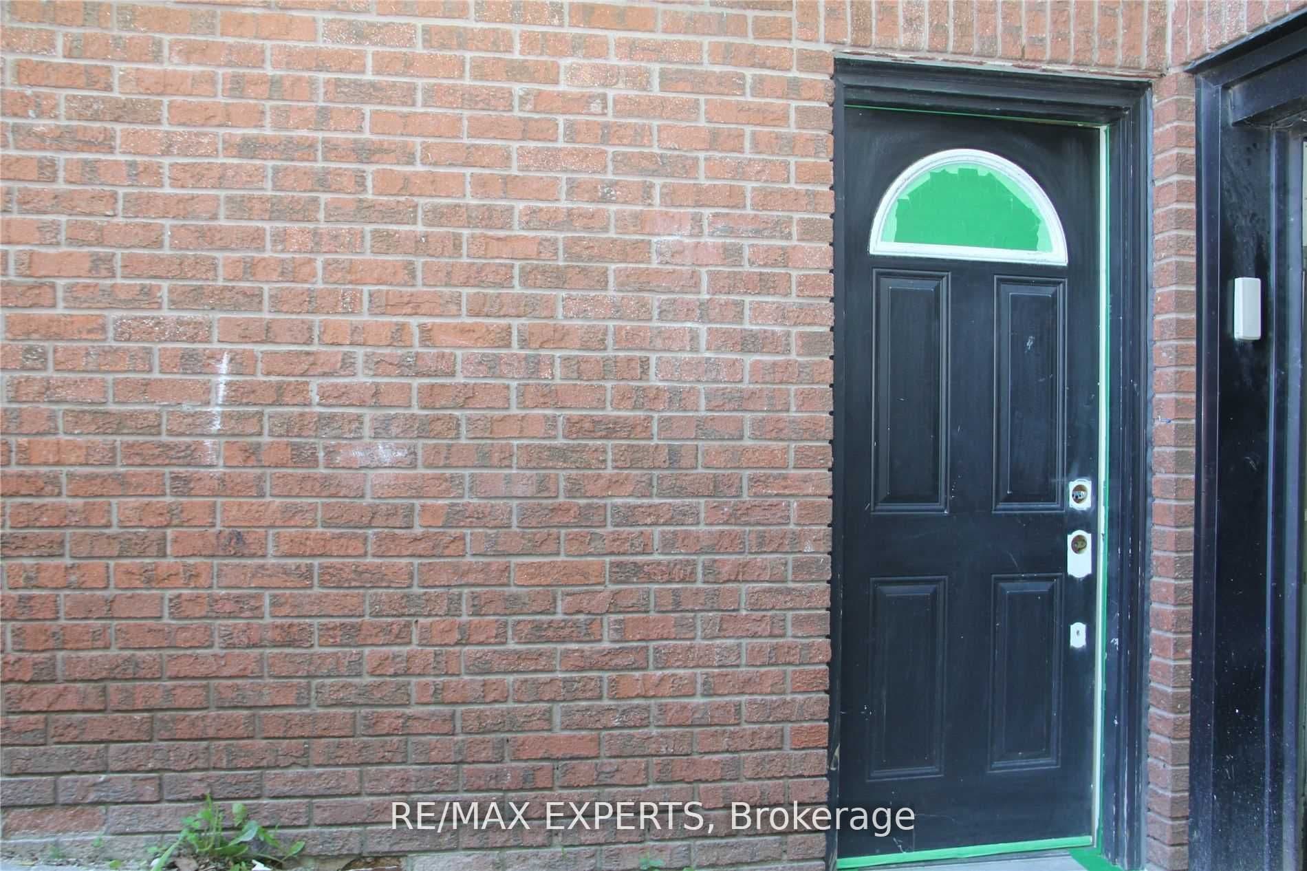 599 Glencairn Avenue Bsmt, Toronto, ON M6B 1Z6