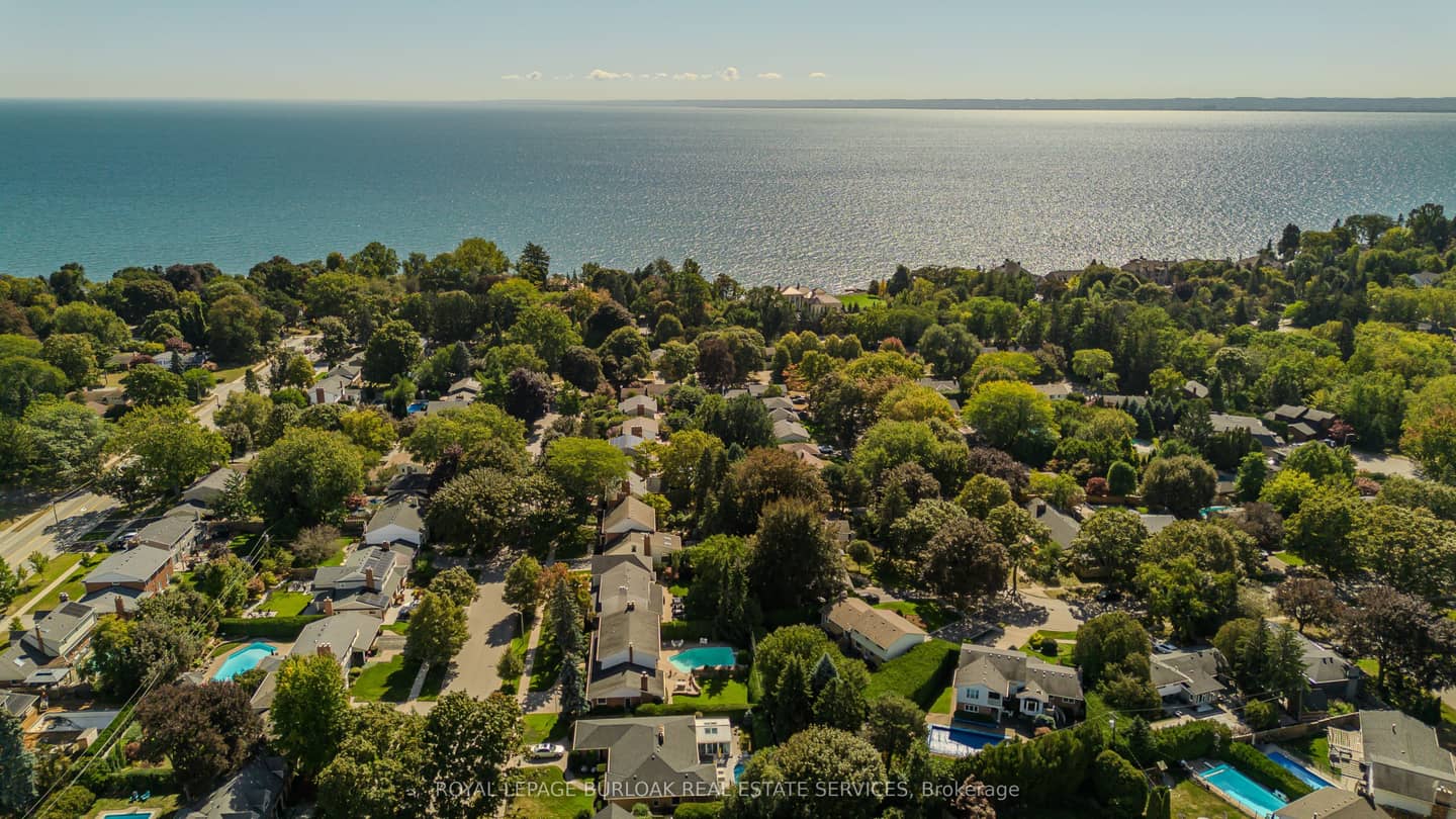247 Walden Drive, Burlington, ON L7N 2A7
