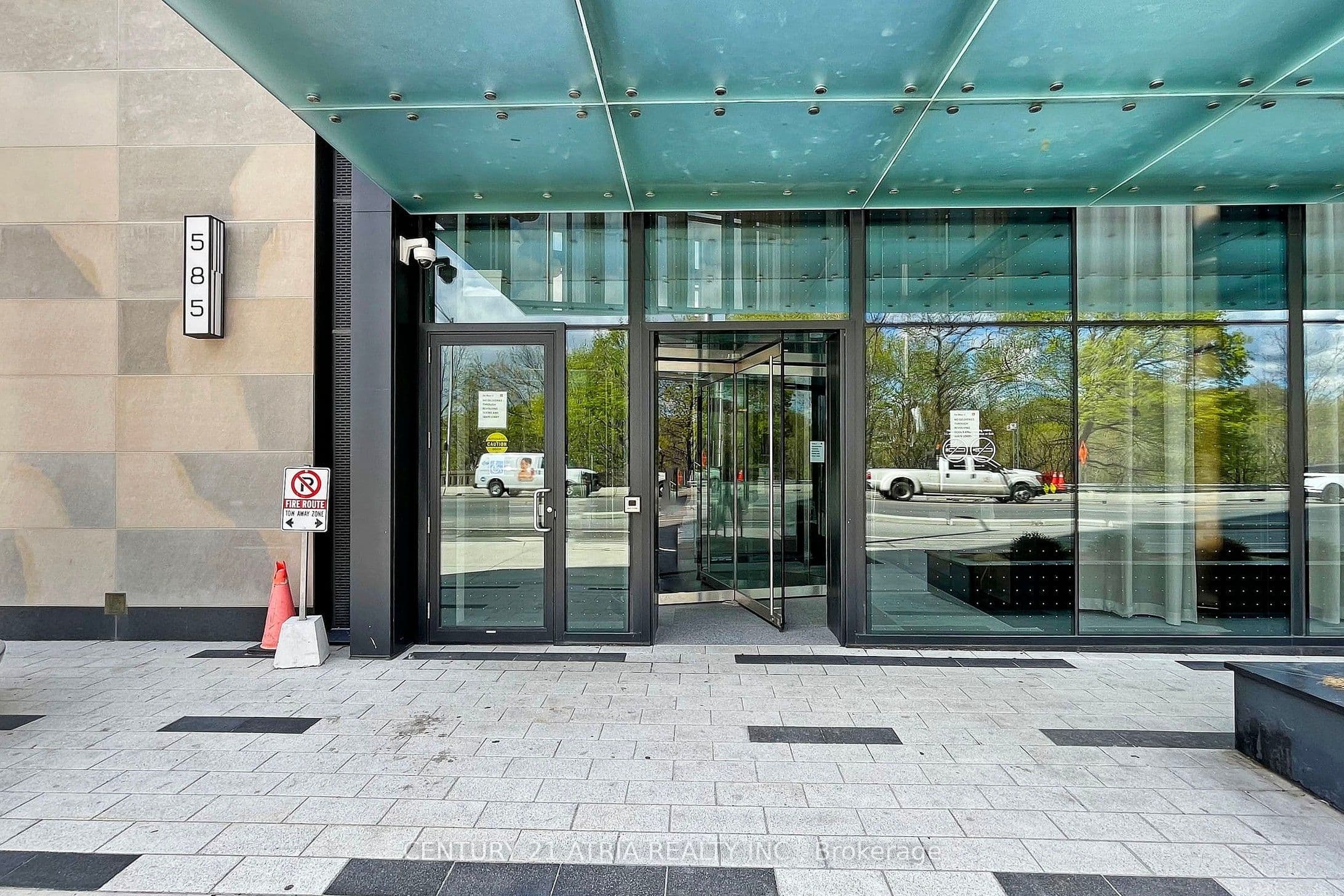 585 Bloor Street E 420, Toronto, ON M4W 0B3