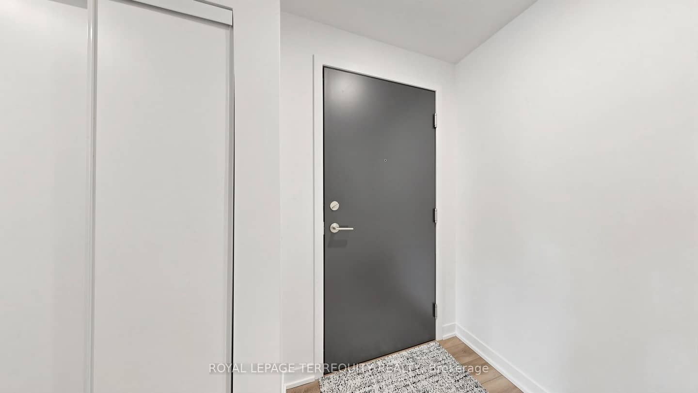 1808 St Clair Avenue W 417, Toronto, ON M6N 0C1