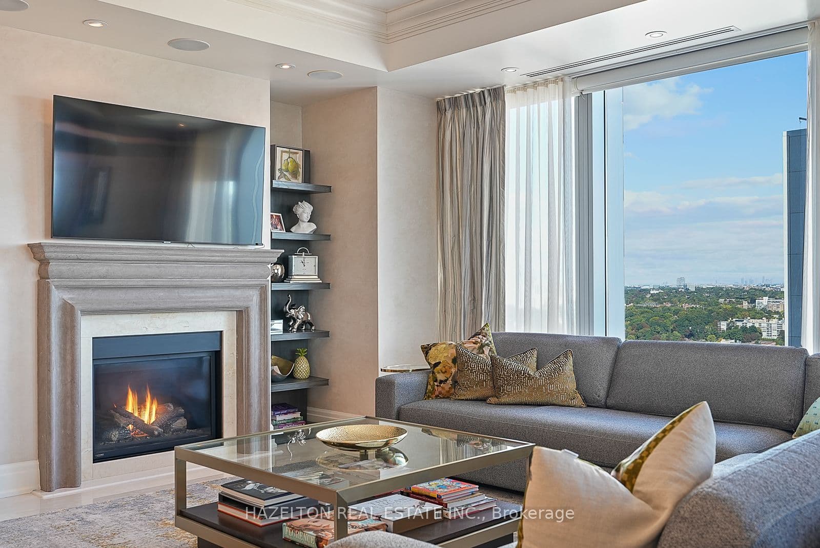 50 Yorkville Avenue 3302, Toronto, ON M4W 0A3