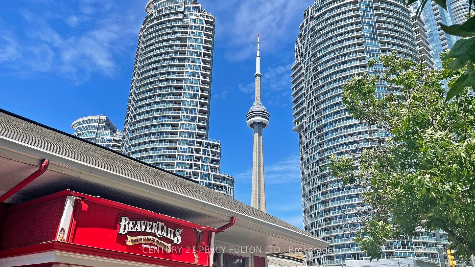 100 Harbour Street 6901, Toronto, ON M5J 0B5