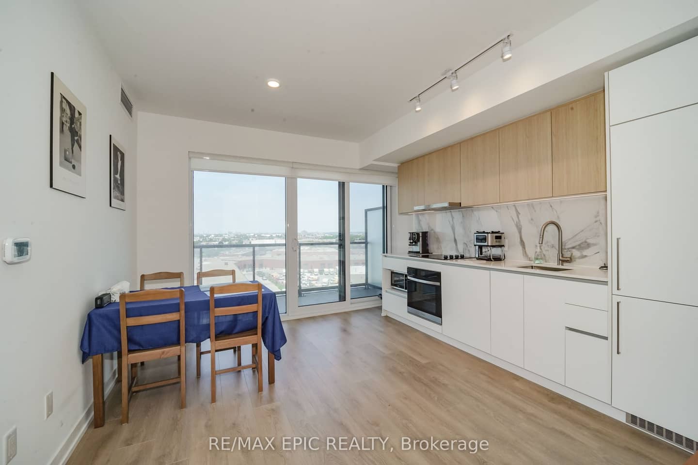1100 Sheppard Avenue W 928, Toronto, ON M3K 0E4