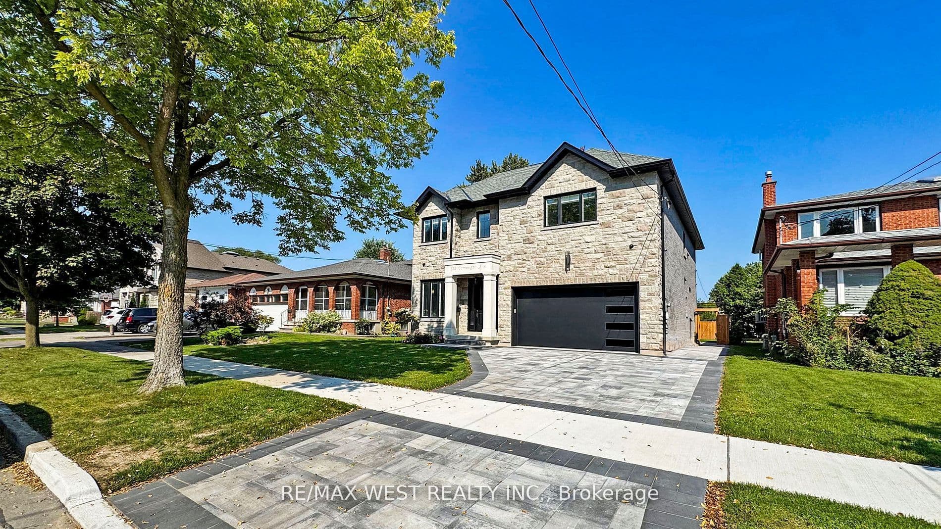 222 Connaught Avenue, Toronto, ON M2M 1H5