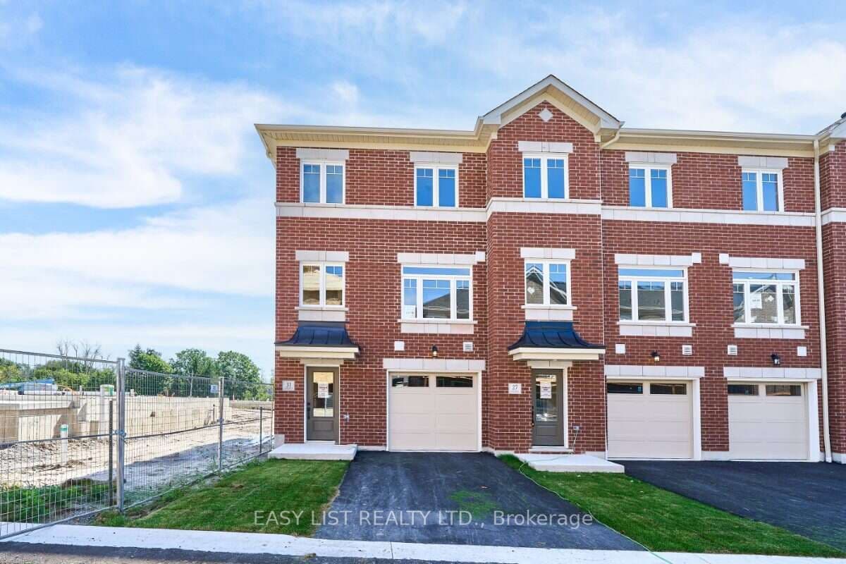 31 Nady Lane, Clarington, ON L1B 0X4