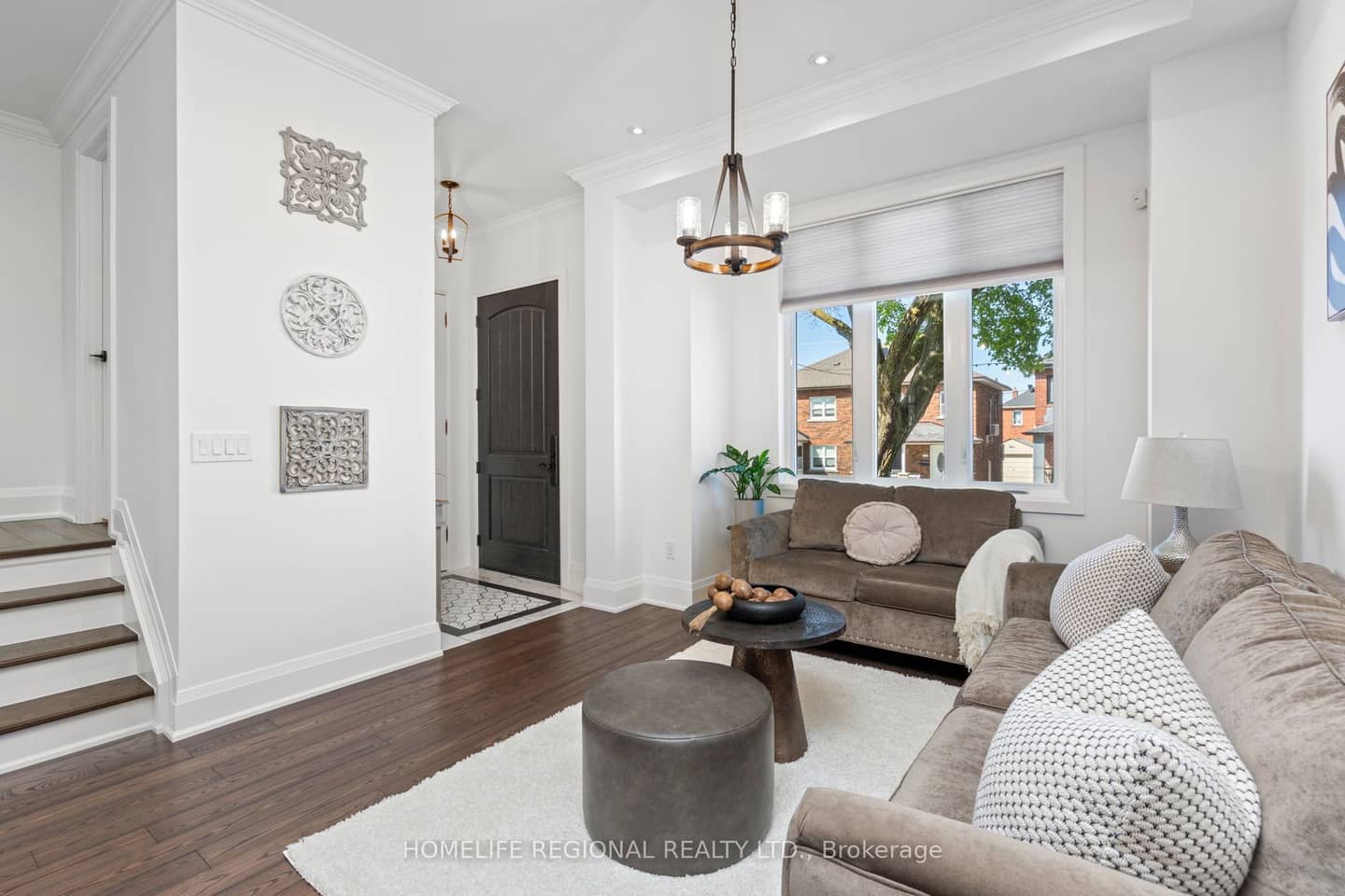 313 Robina Avenue, Toronto, ON M6C 3Z2