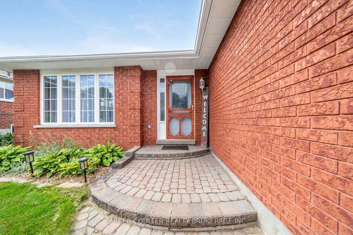 32 Carter Crescent, Orillia, ON L3V 7S2