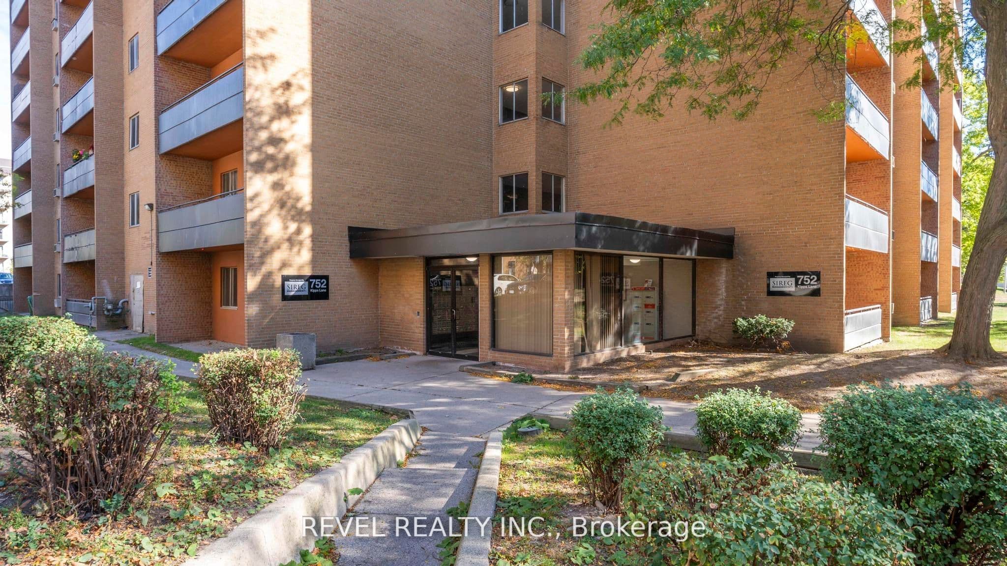752 Kipps Lane 809, London East, ON N5Y 4V4