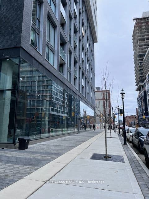158 Front Street E 1015, Toronto, ON M5A 0K9