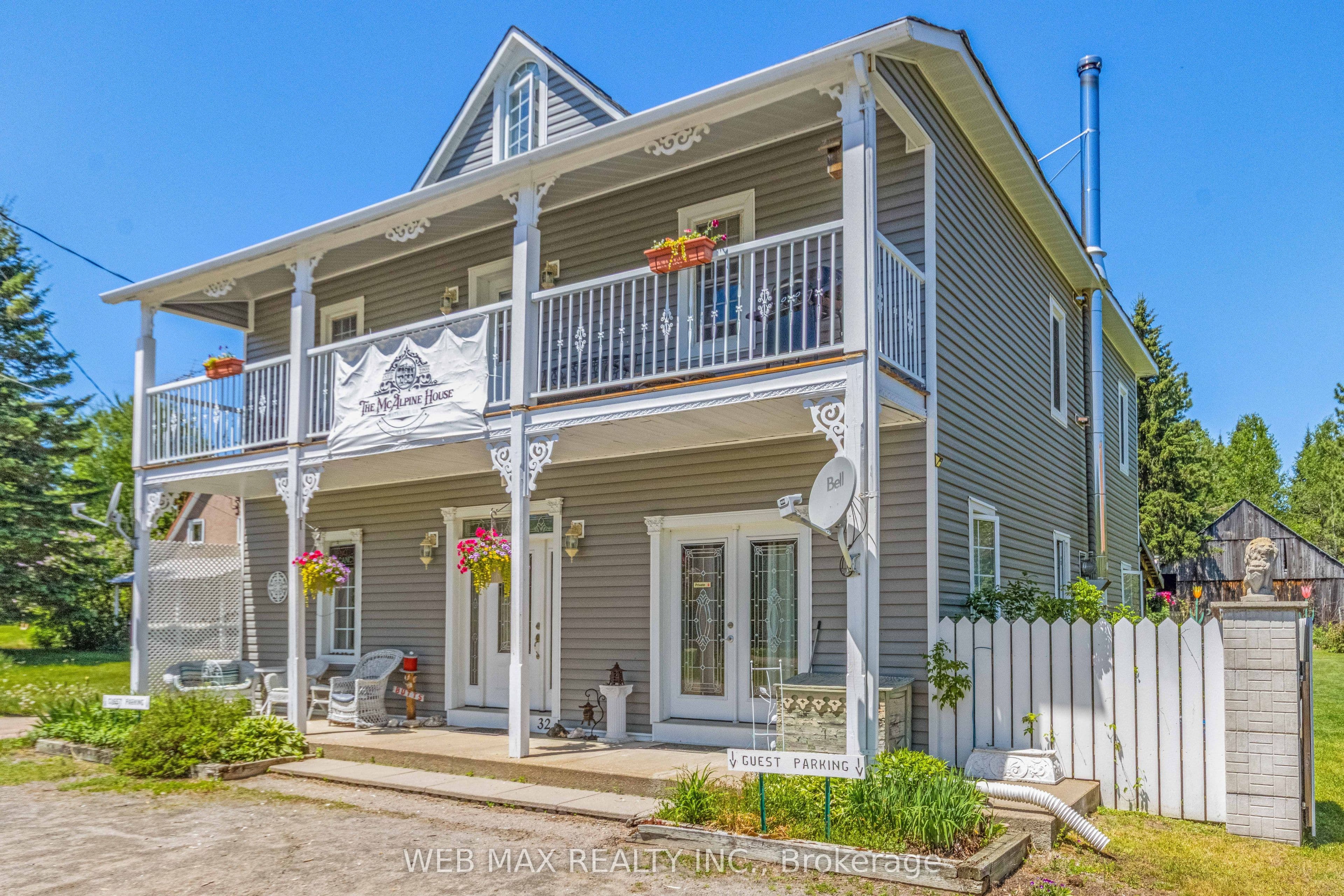 32 Maynooth Stn Road, Hastings Highlands, ON K0L 2S0