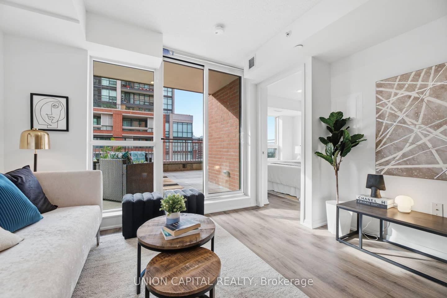 3091 Dufferin Street 735, Toronto, ON M6A 0C4