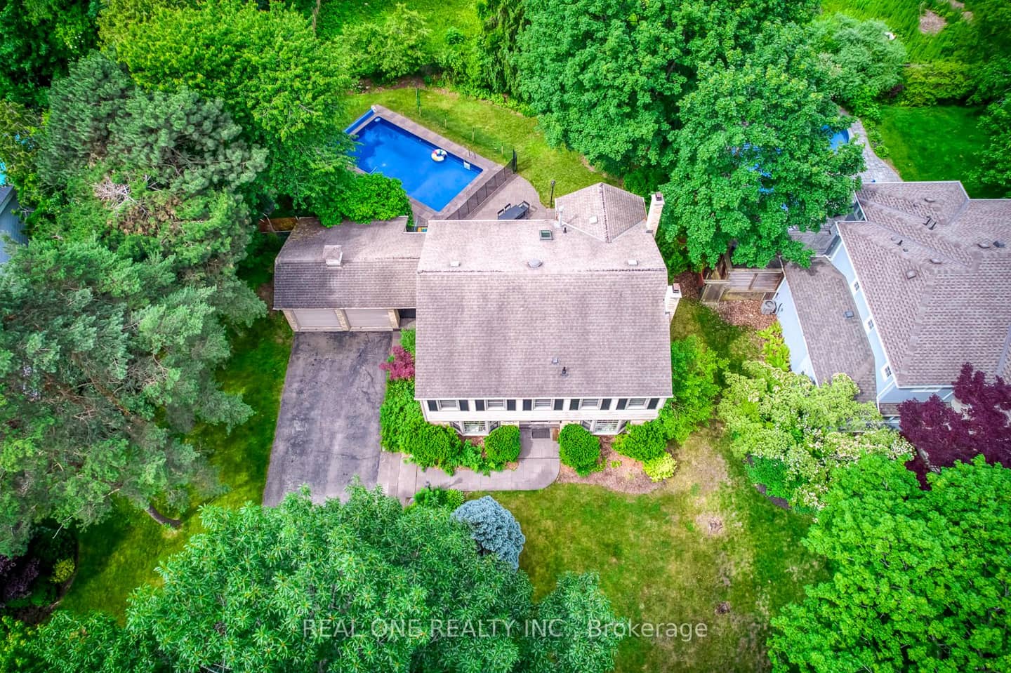 120 Blyth Crescent, Oakville, ON L6J 5H6