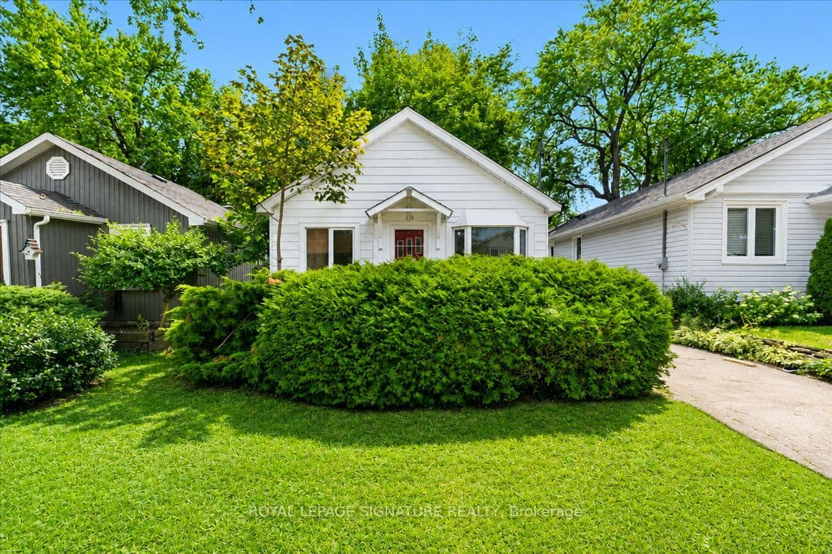 138 Gradwell Drive, Toronto, ON M1M 2N2
