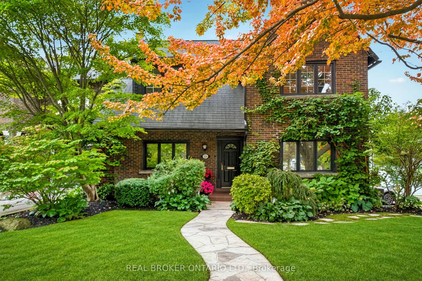 69 Chaplin Crescent, Toronto, ON M5P 1A2