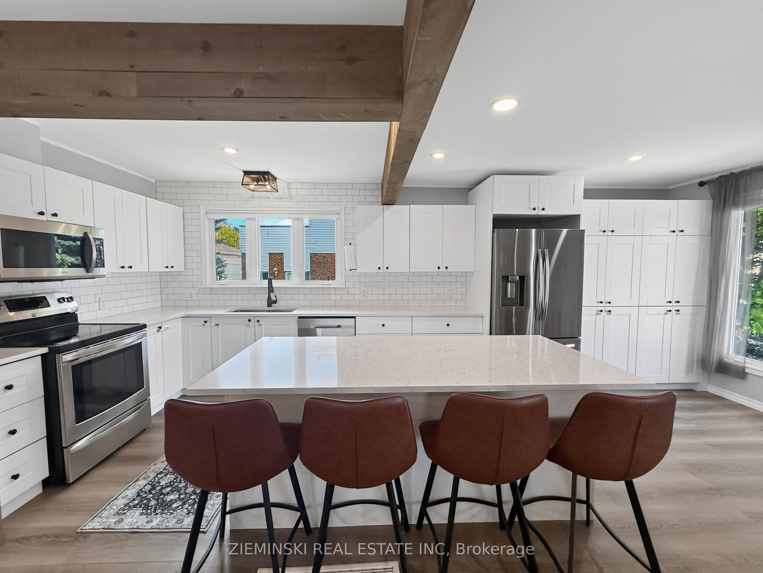 69 Jubilee Avenue W, Timmins, ON P4N 4M7