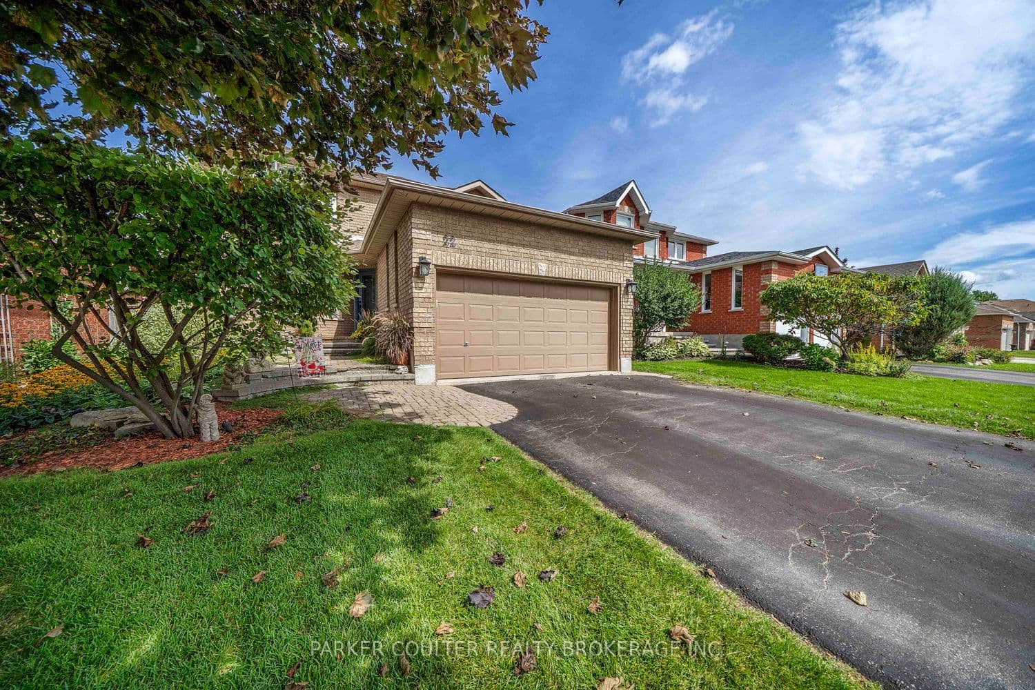 22 Taylor Drive, Barrie, ON L4N 8K6
