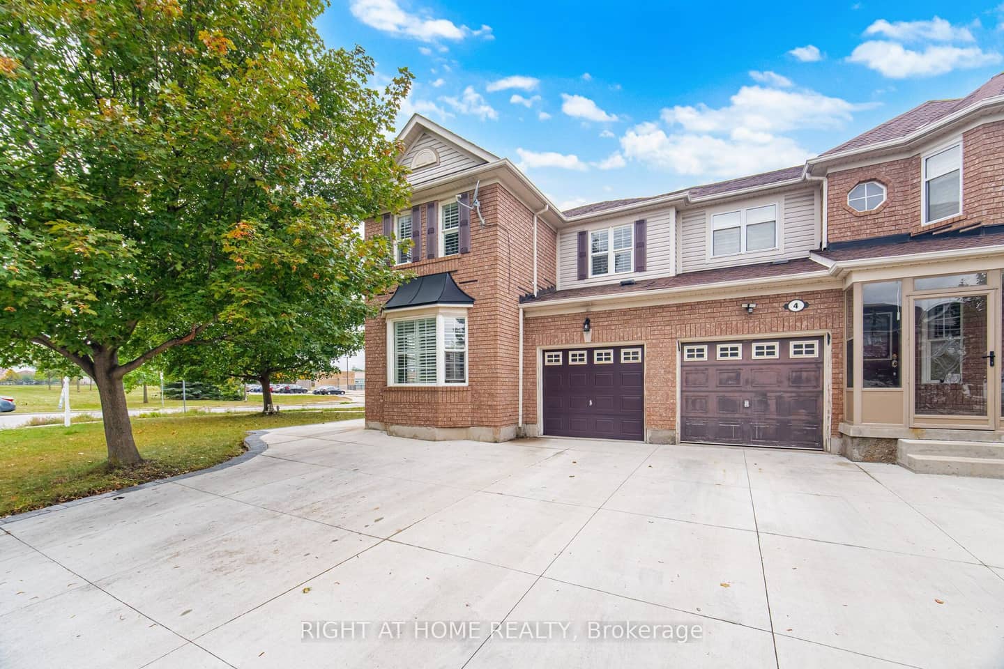 355 Brisdale Drive, Brampton, ON L7Z 3M6